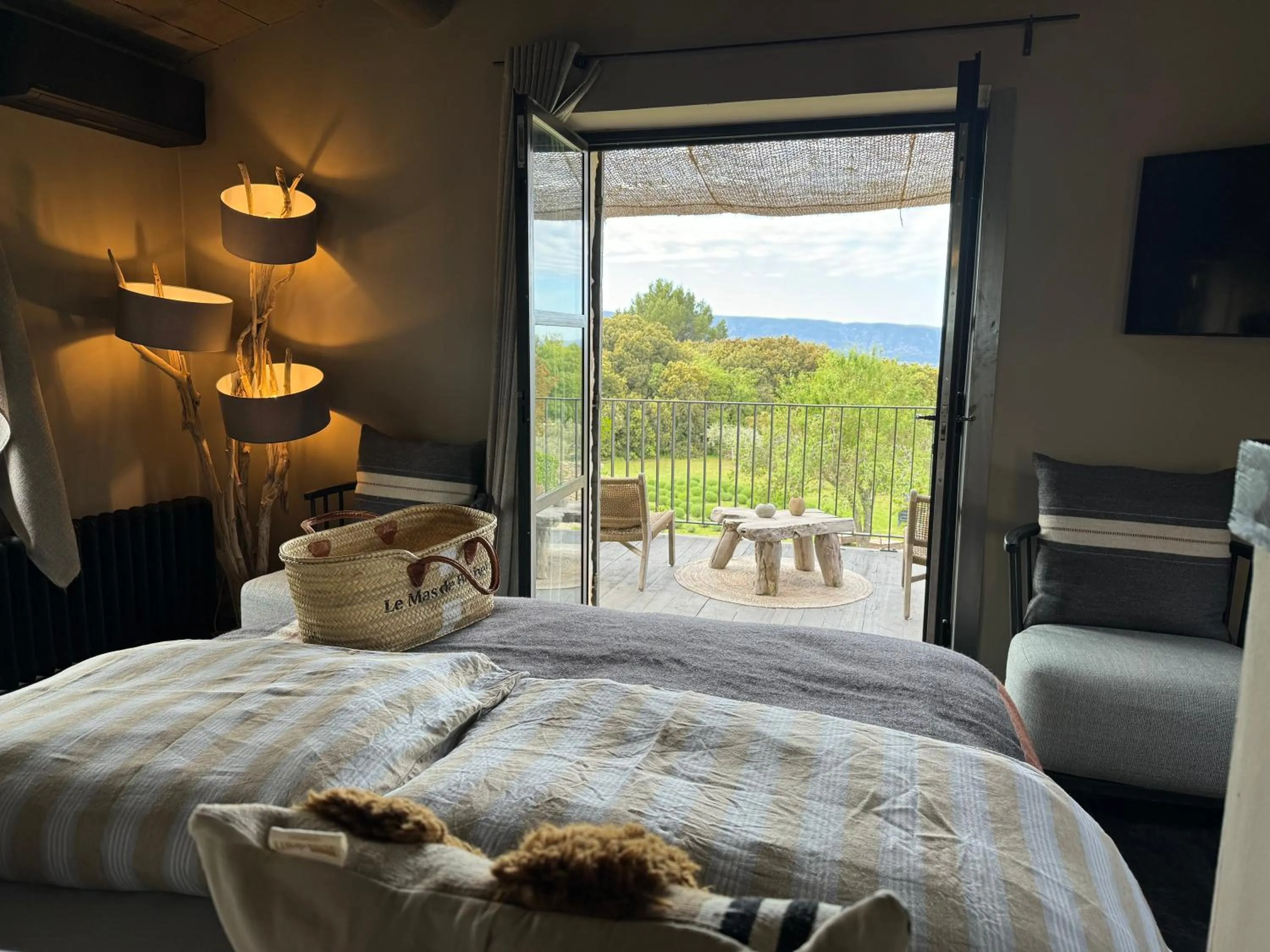 View (from property/room), Bed in Le Mas de Béthel
