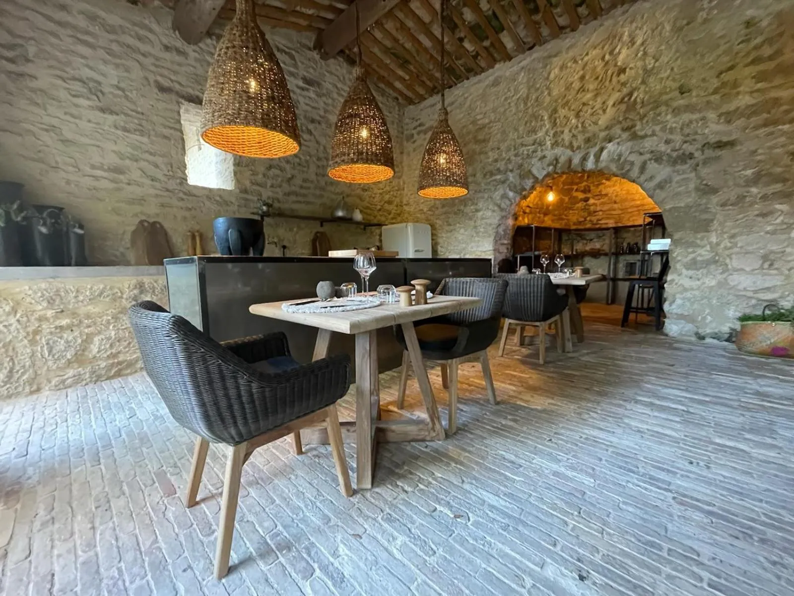 Pool view in Le Mas de Béthel