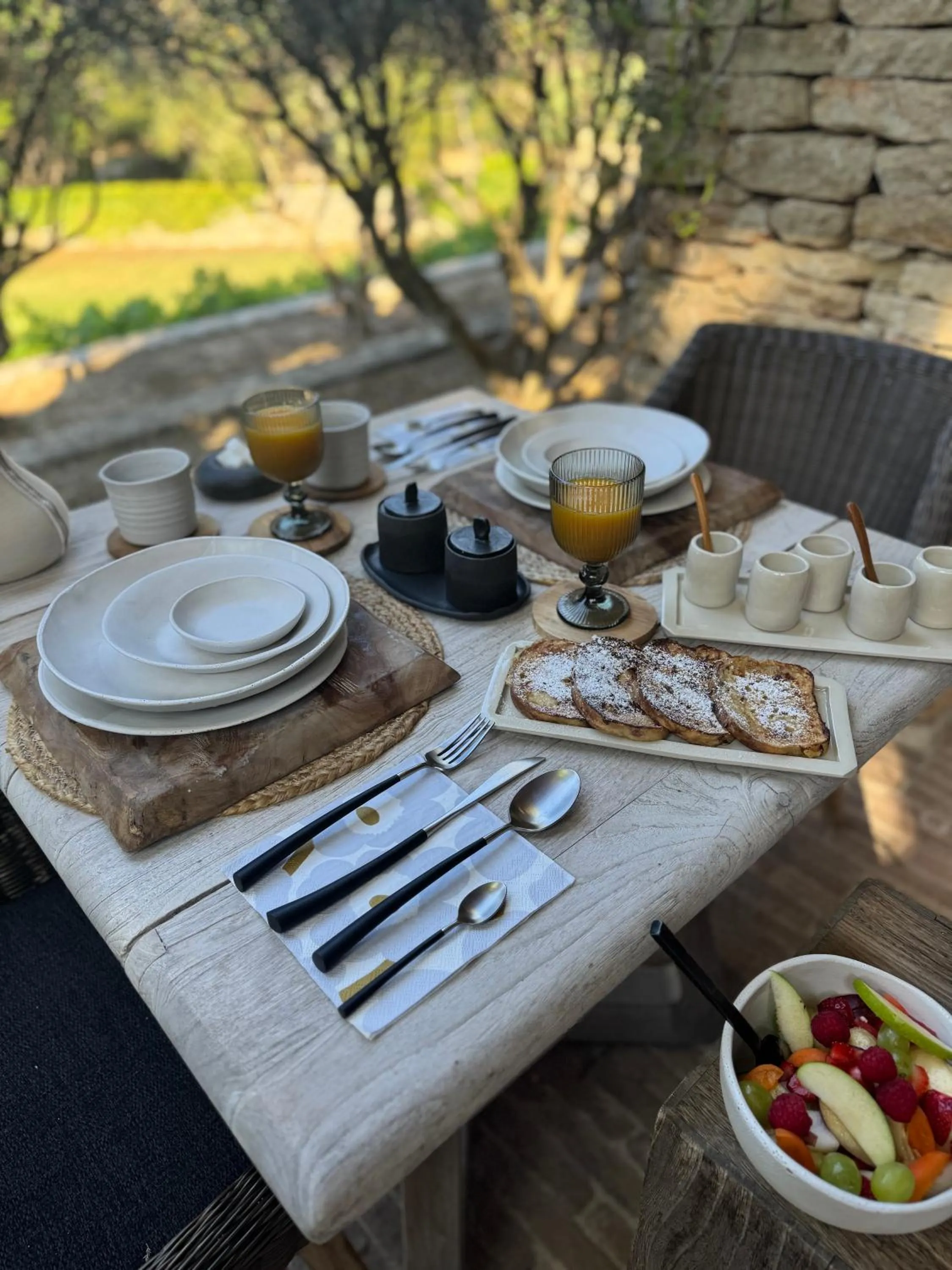 Breakfast in Le Mas de Béthel