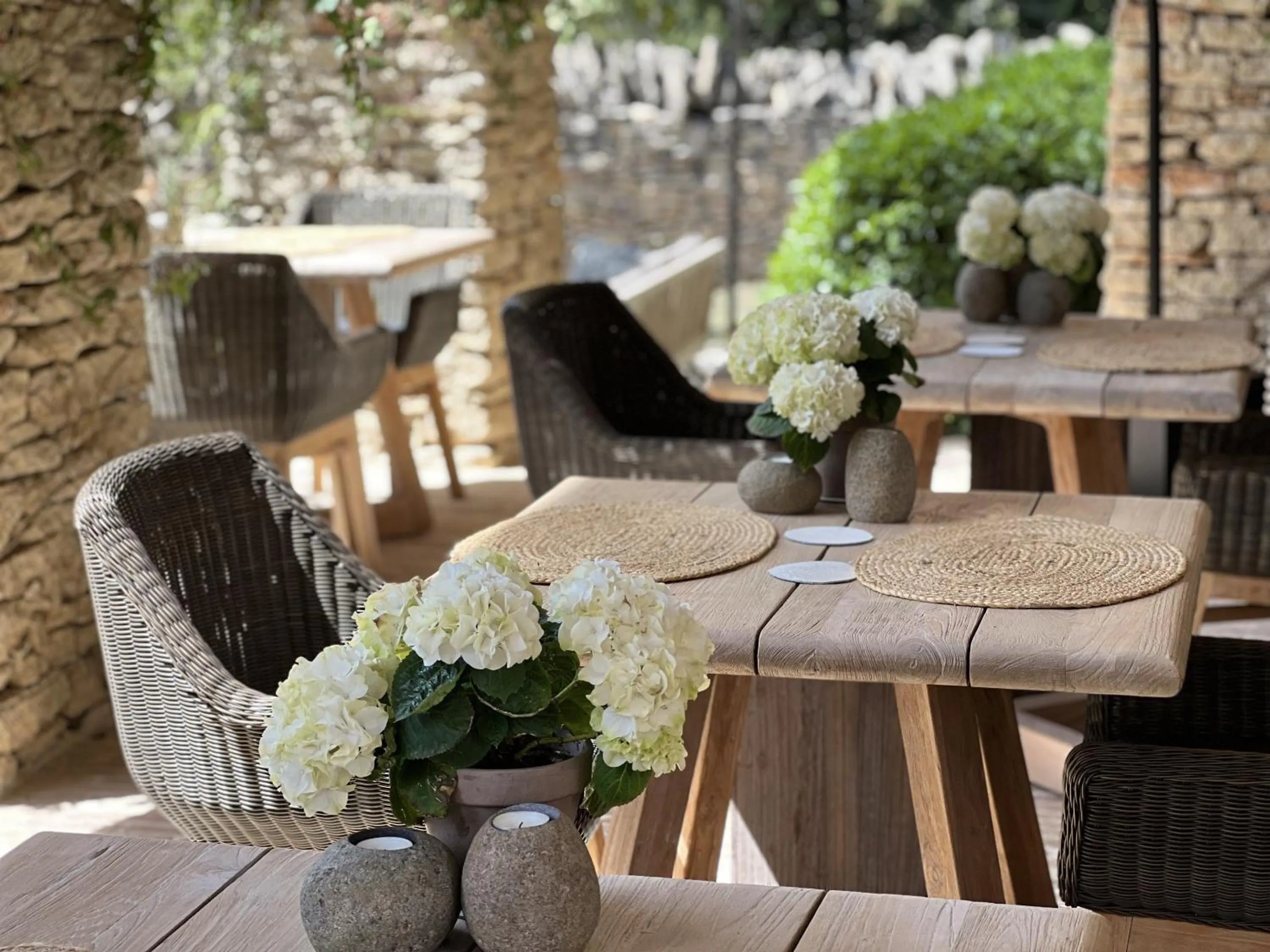 Property building in Le Mas de Béthel