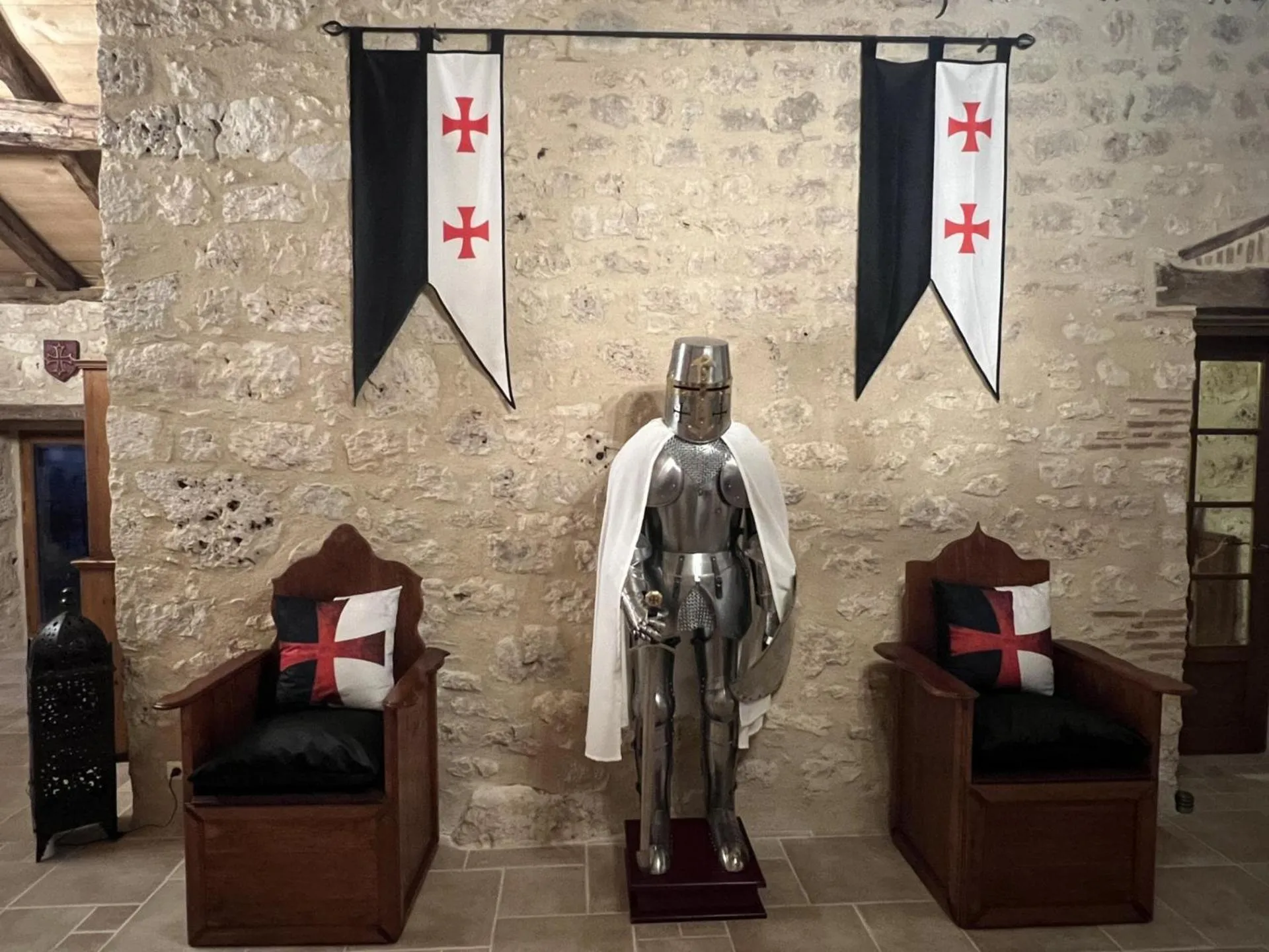 Seating area in Le Relais des Chevaliers "La Suite des Seigneurs"