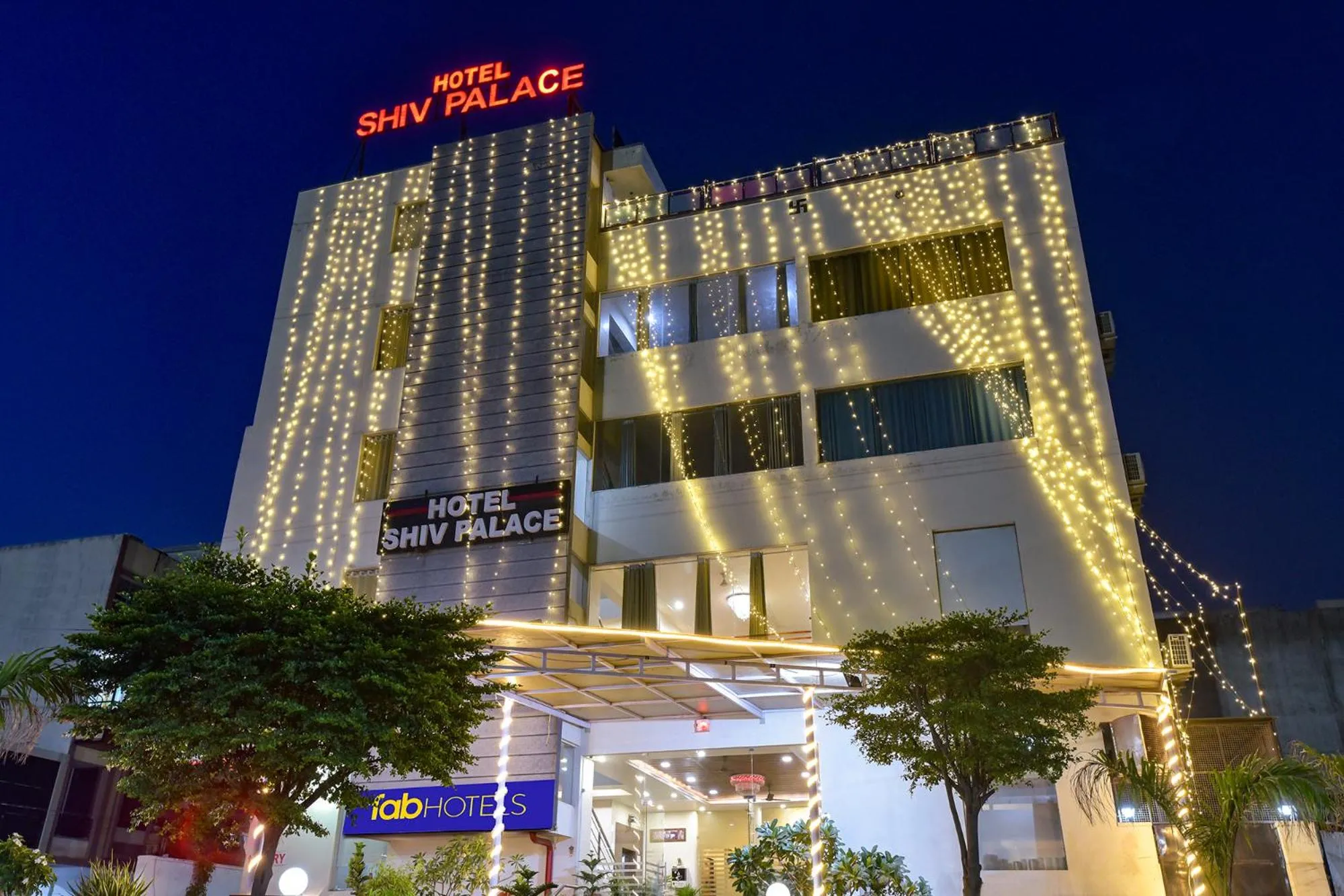 Property building in FabHotel Shiv Palace