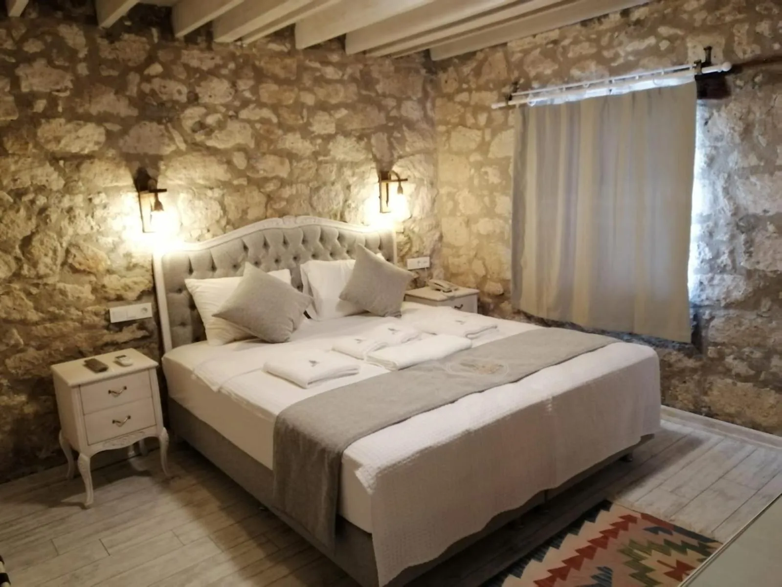 Bedroom in kaktüshan otel