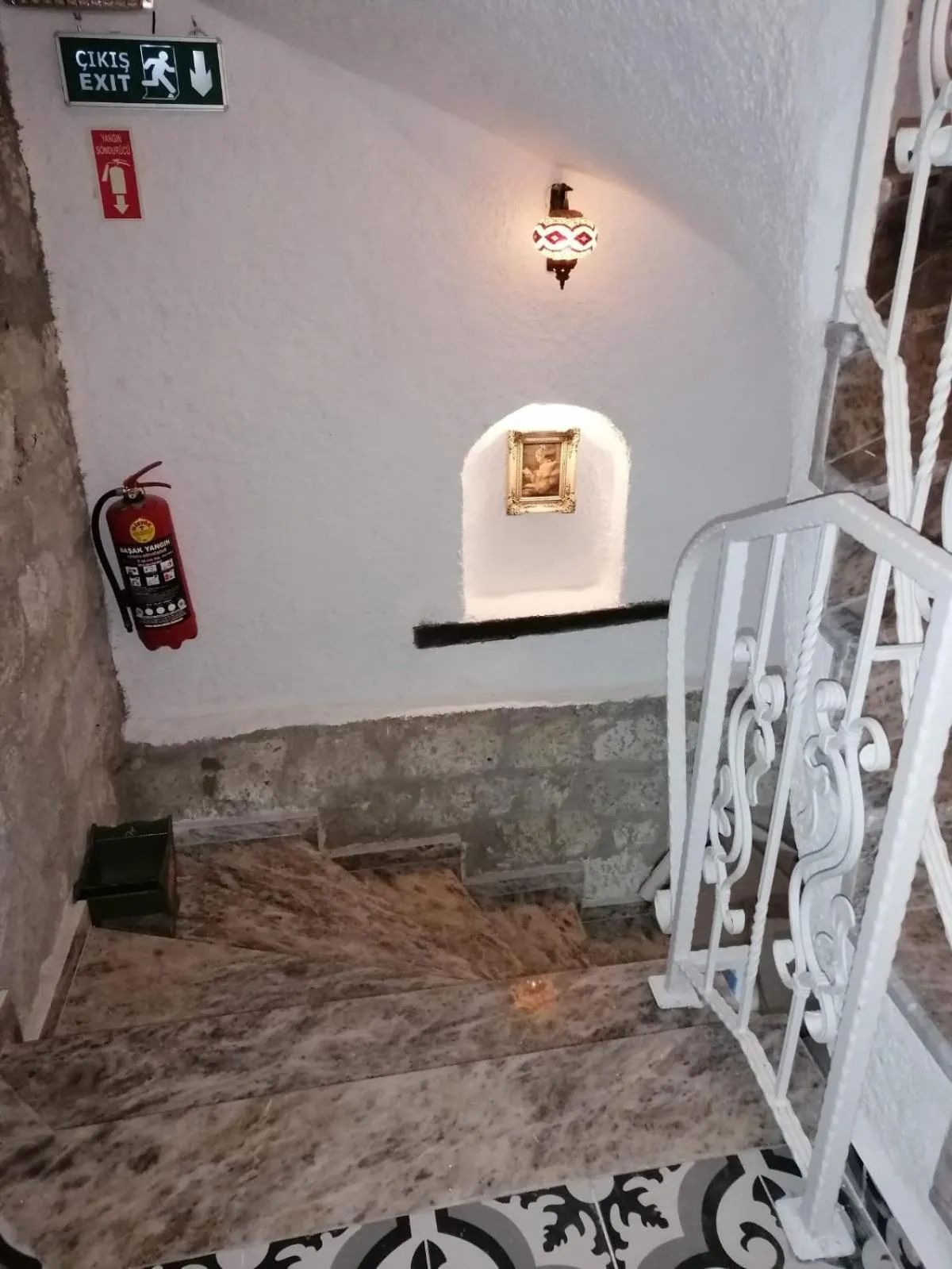 Restaurant/places to eat in kaktüshan otel