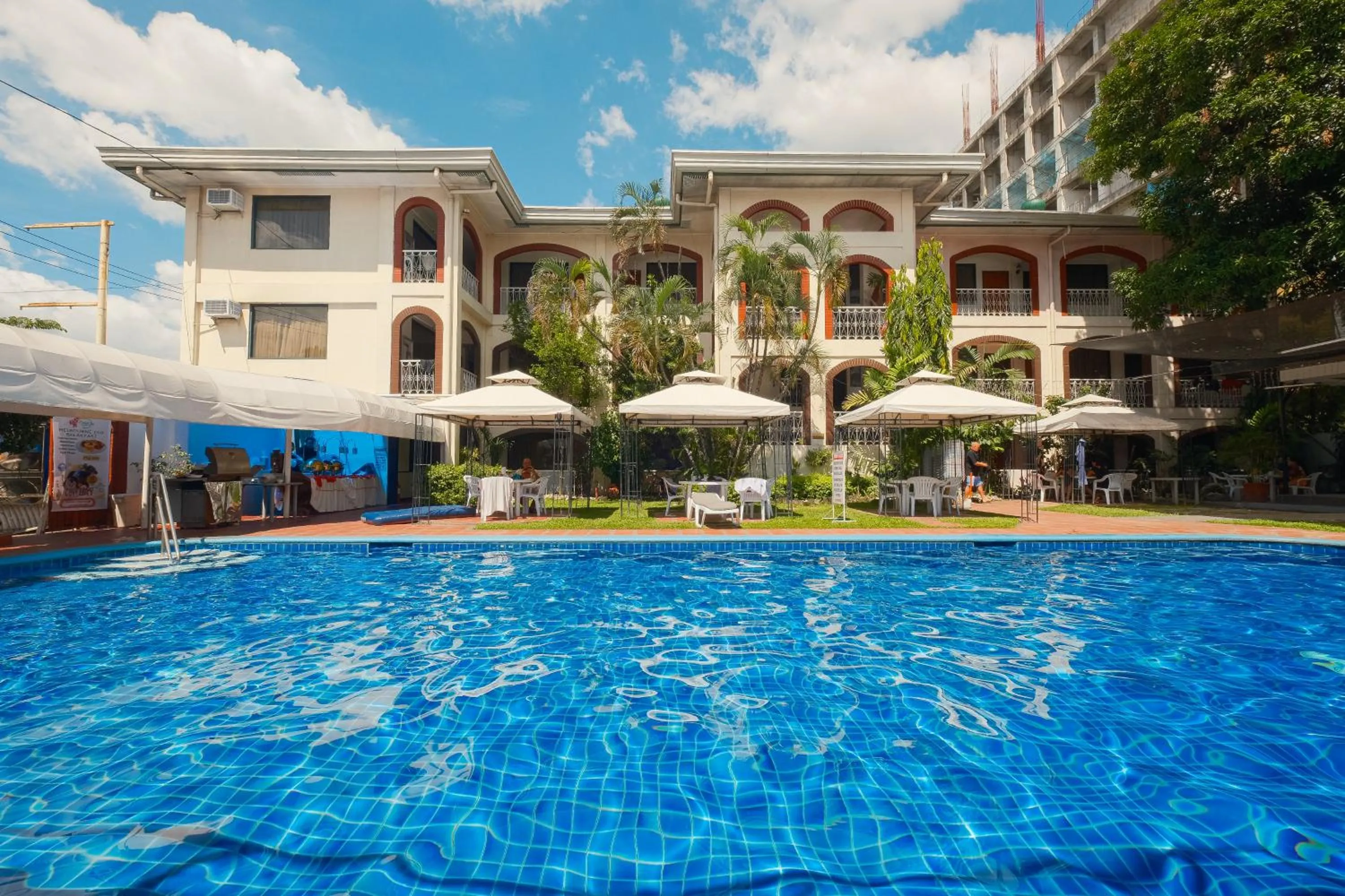 Swimming pool in Orchid Inn