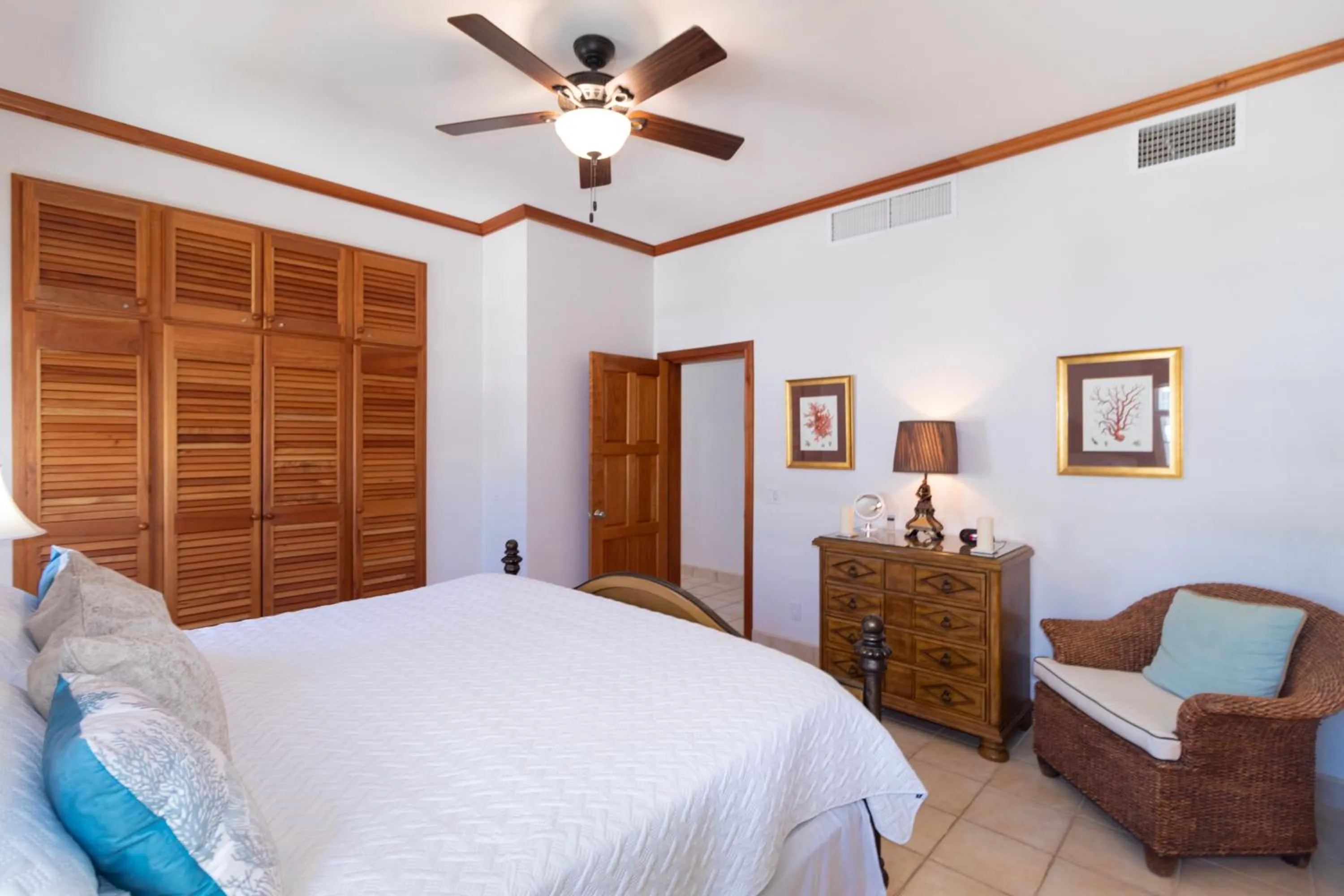 Bed in Tara Del Sol Resort