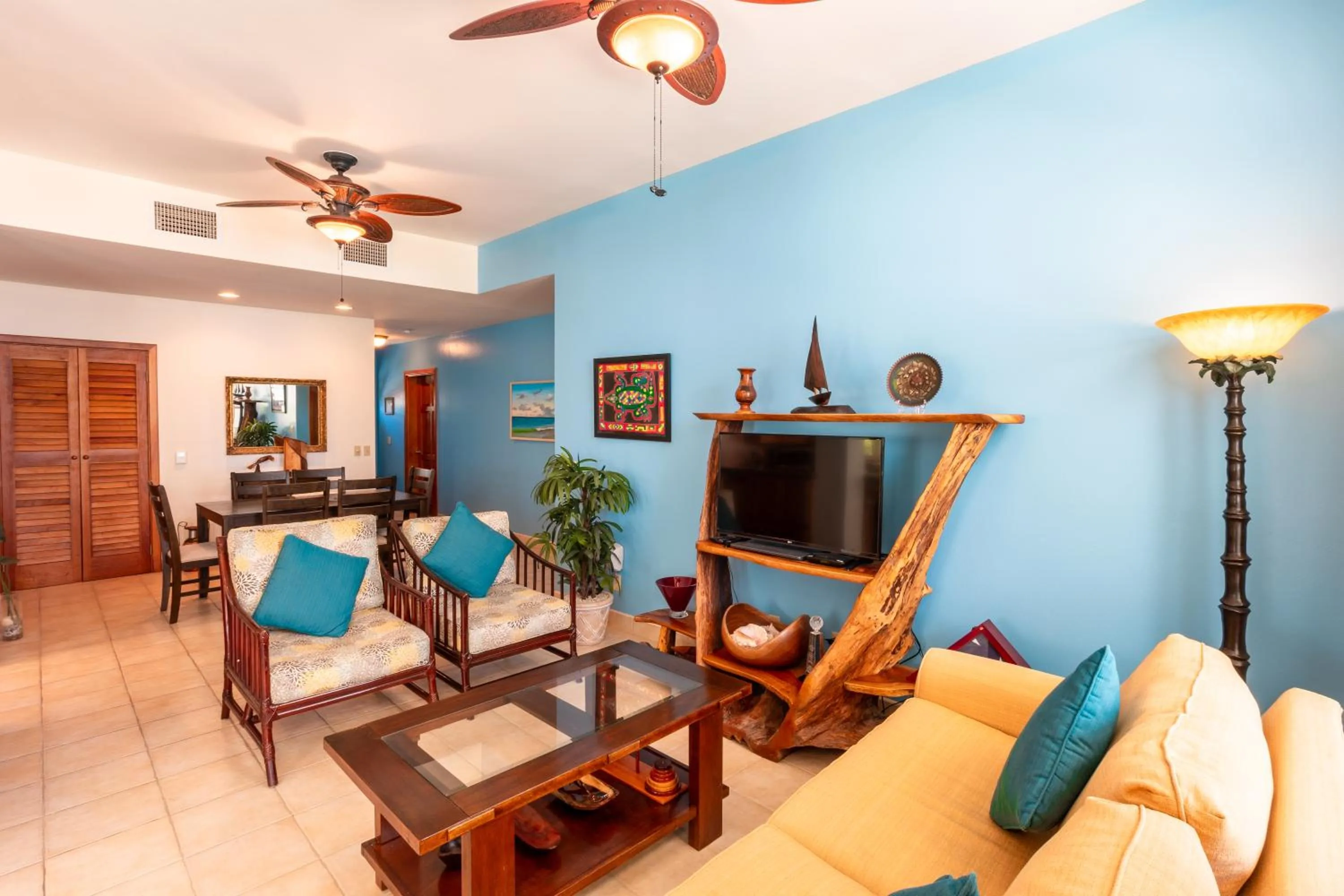 TV and multimedia in Tara Del Sol Resort