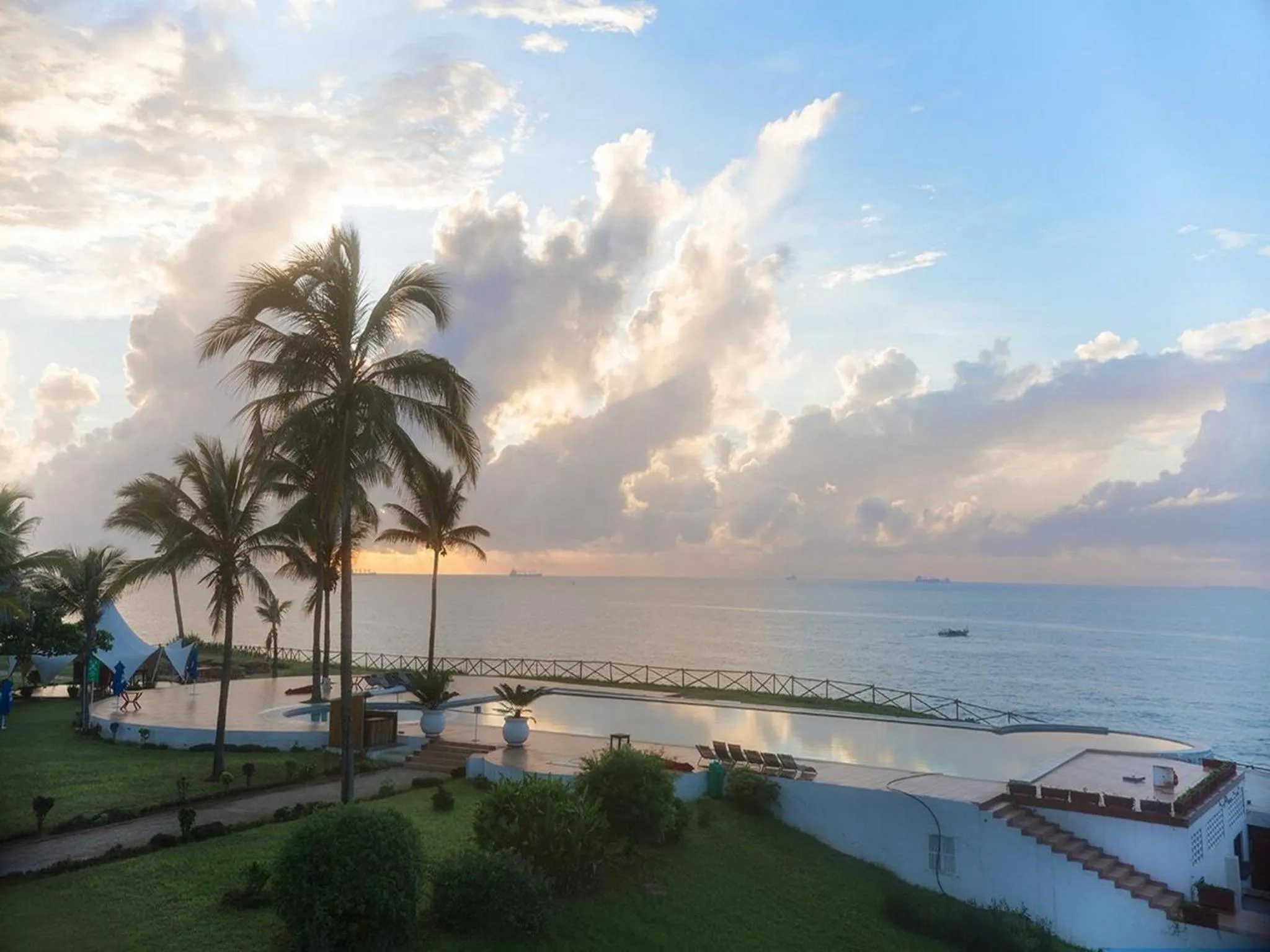 Garden in Golden Tulip Tanzania