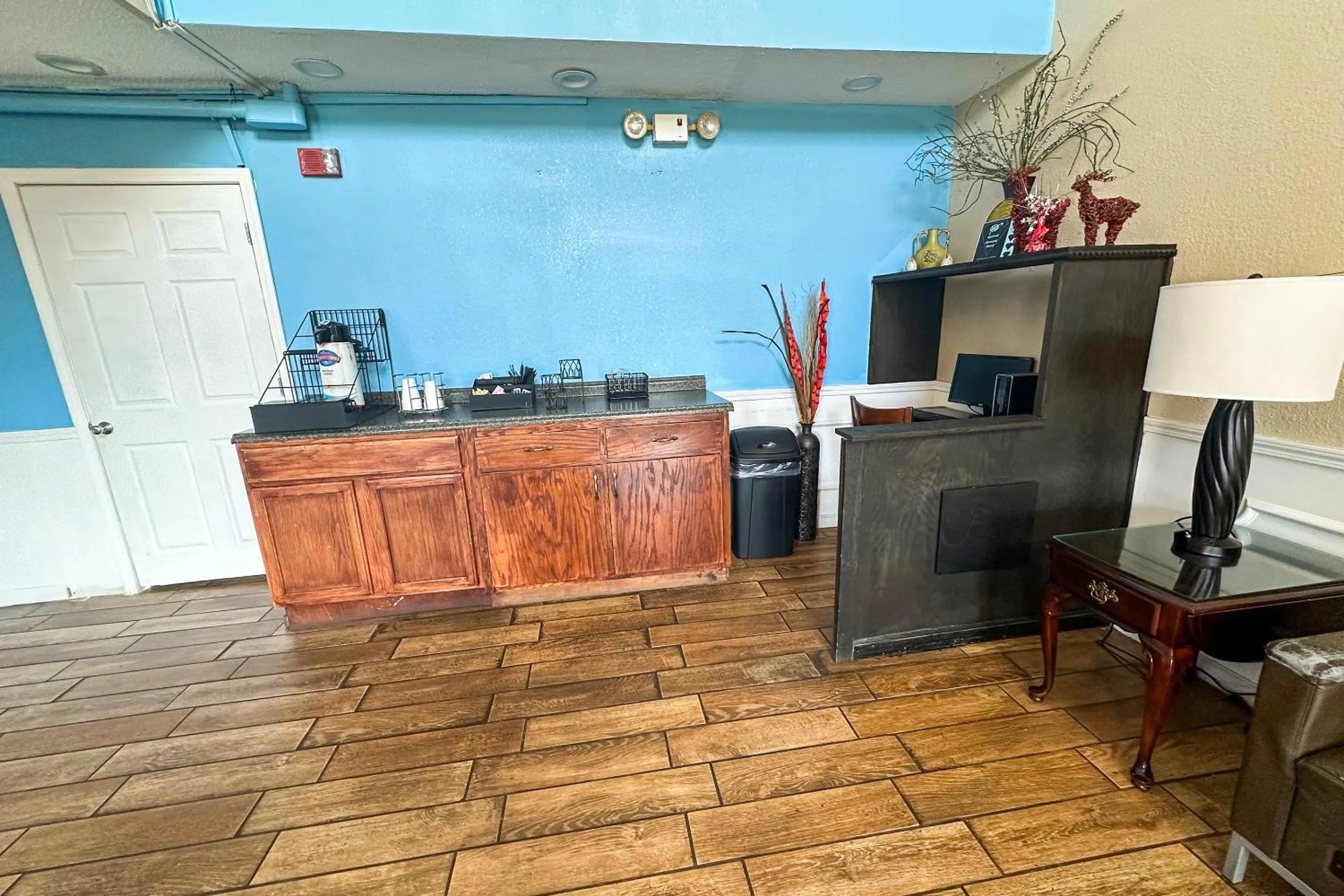 Lobby or reception in Bonita Lakes Inn by Capital O Meridian I20