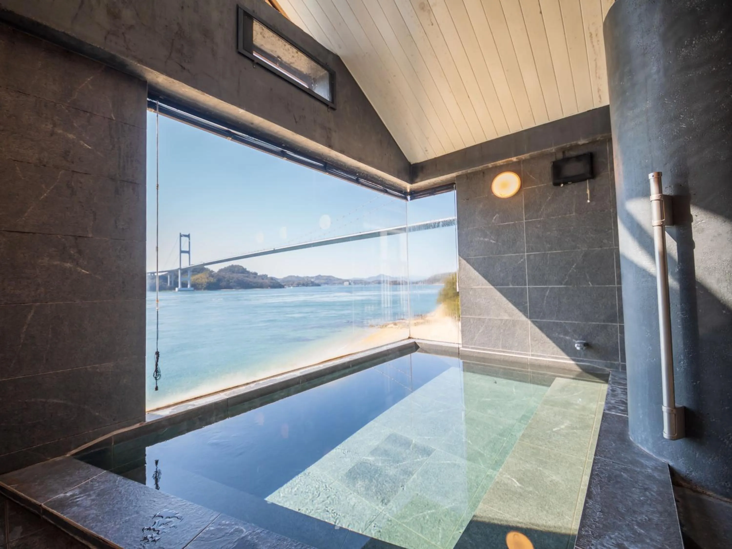 Area and facilities in Glamprook Shimanami