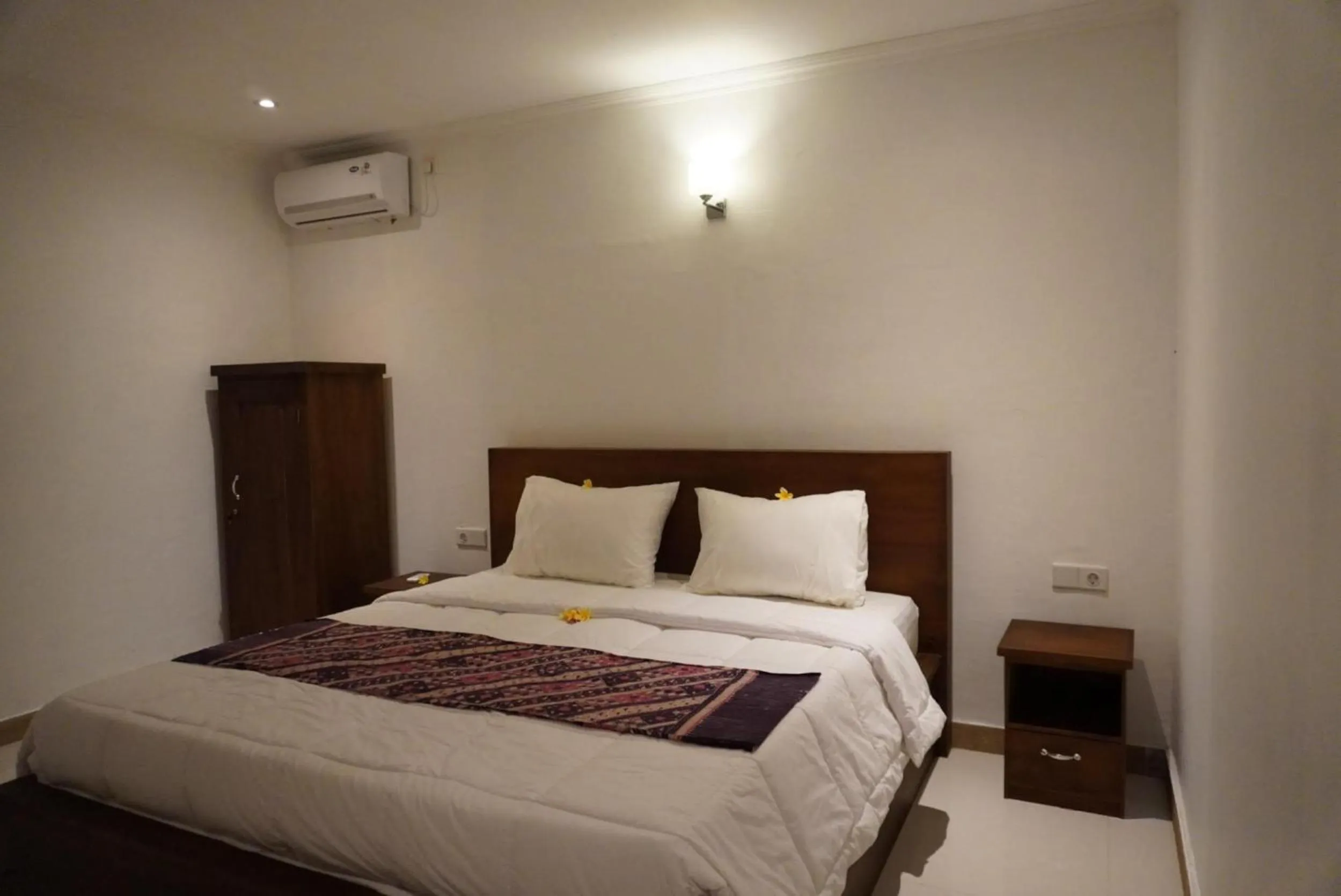 Bedroom, Bed in Umah Dayuh Uluwatu