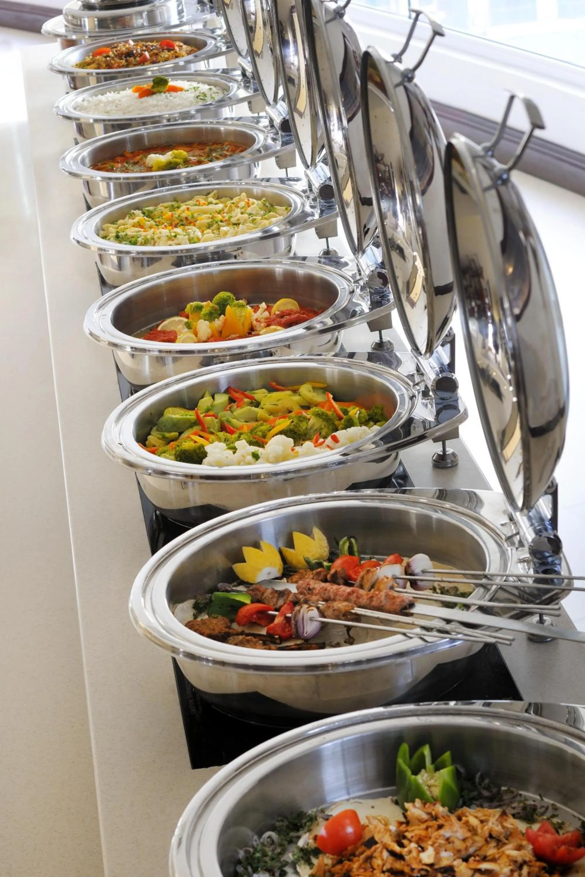 Restaurant/places to eat in Al Safir Hotel