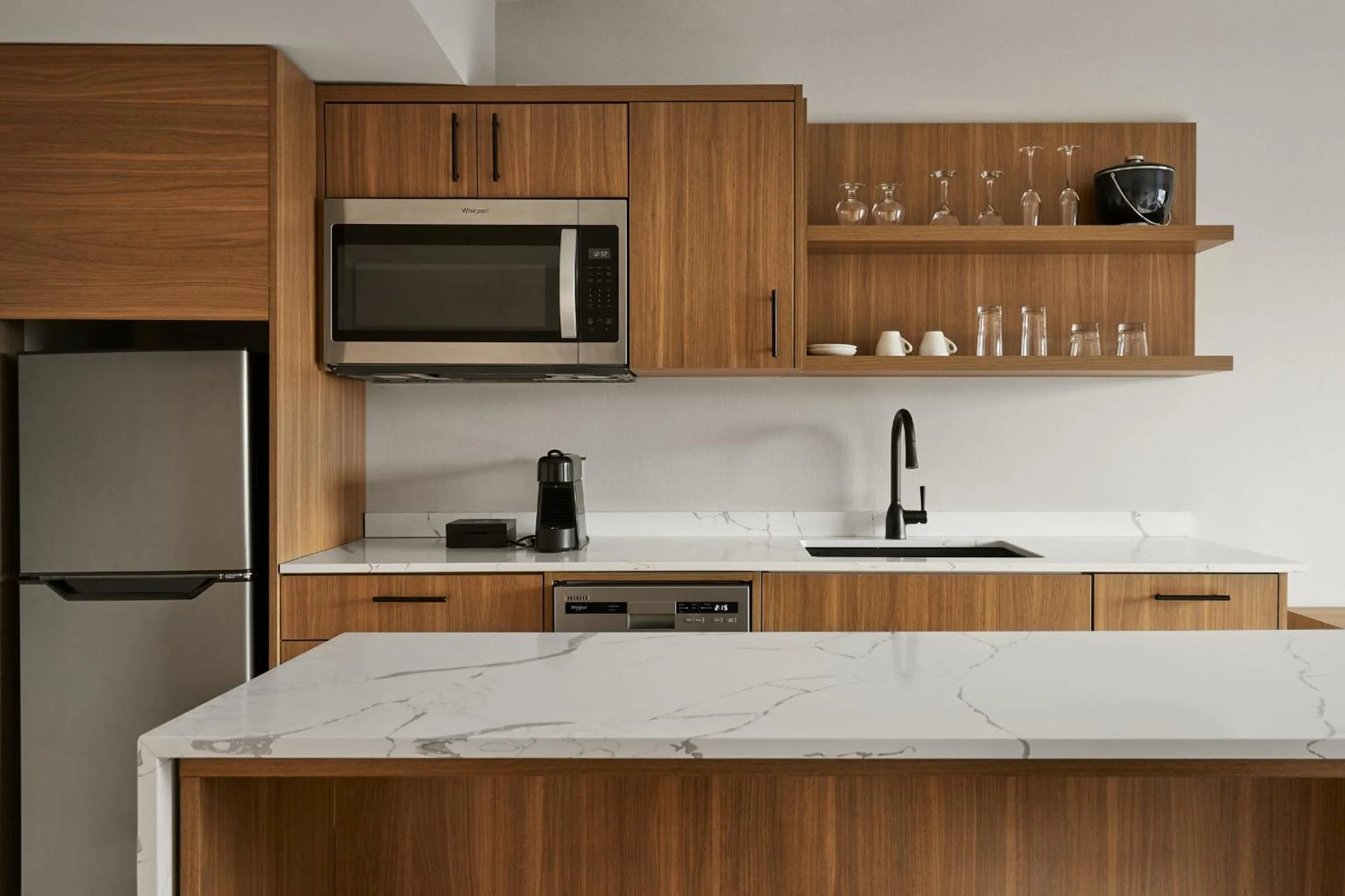 Kitchen or kitchenette in Hyatt Place Montreal - Downtown