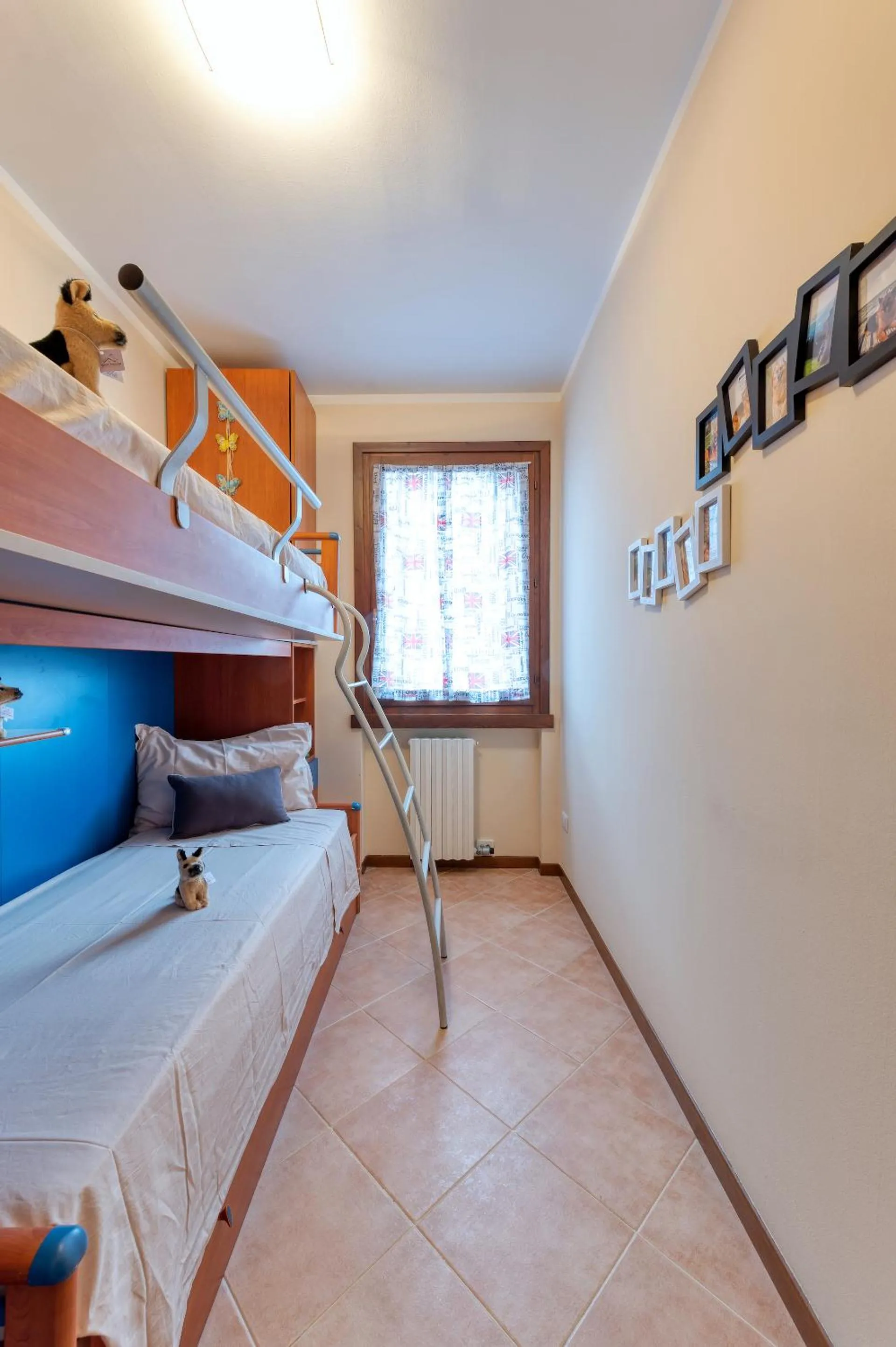 Bed in Wolf House - Sirmione Holiday