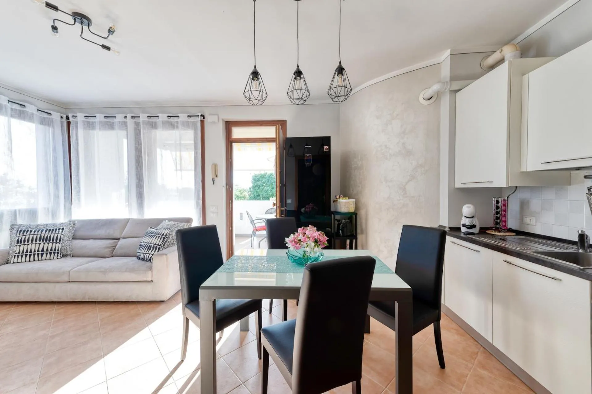 Kitchen or kitchenette in Wolf House - Sirmione Holiday