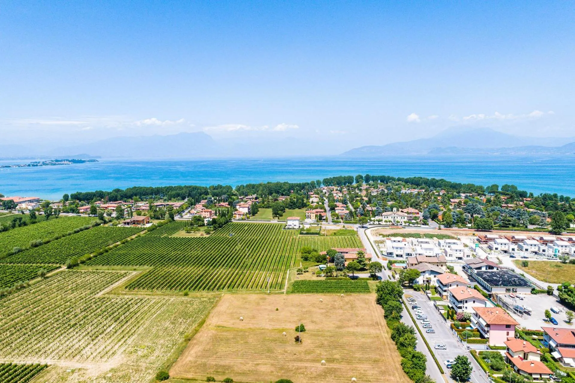 Property building in Wolf House - Sirmione Holiday