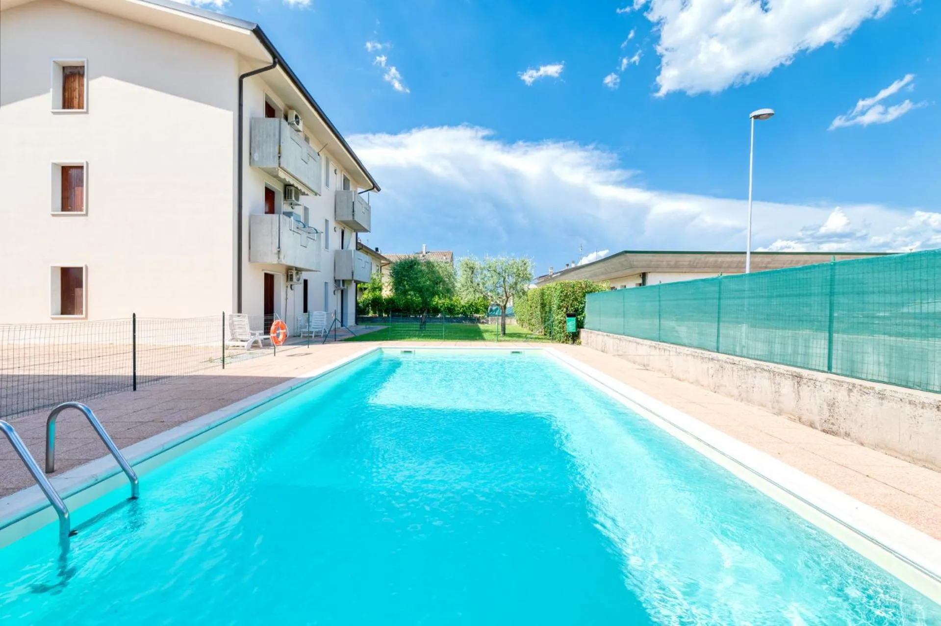 Day in Wolf House - Sirmione Holiday