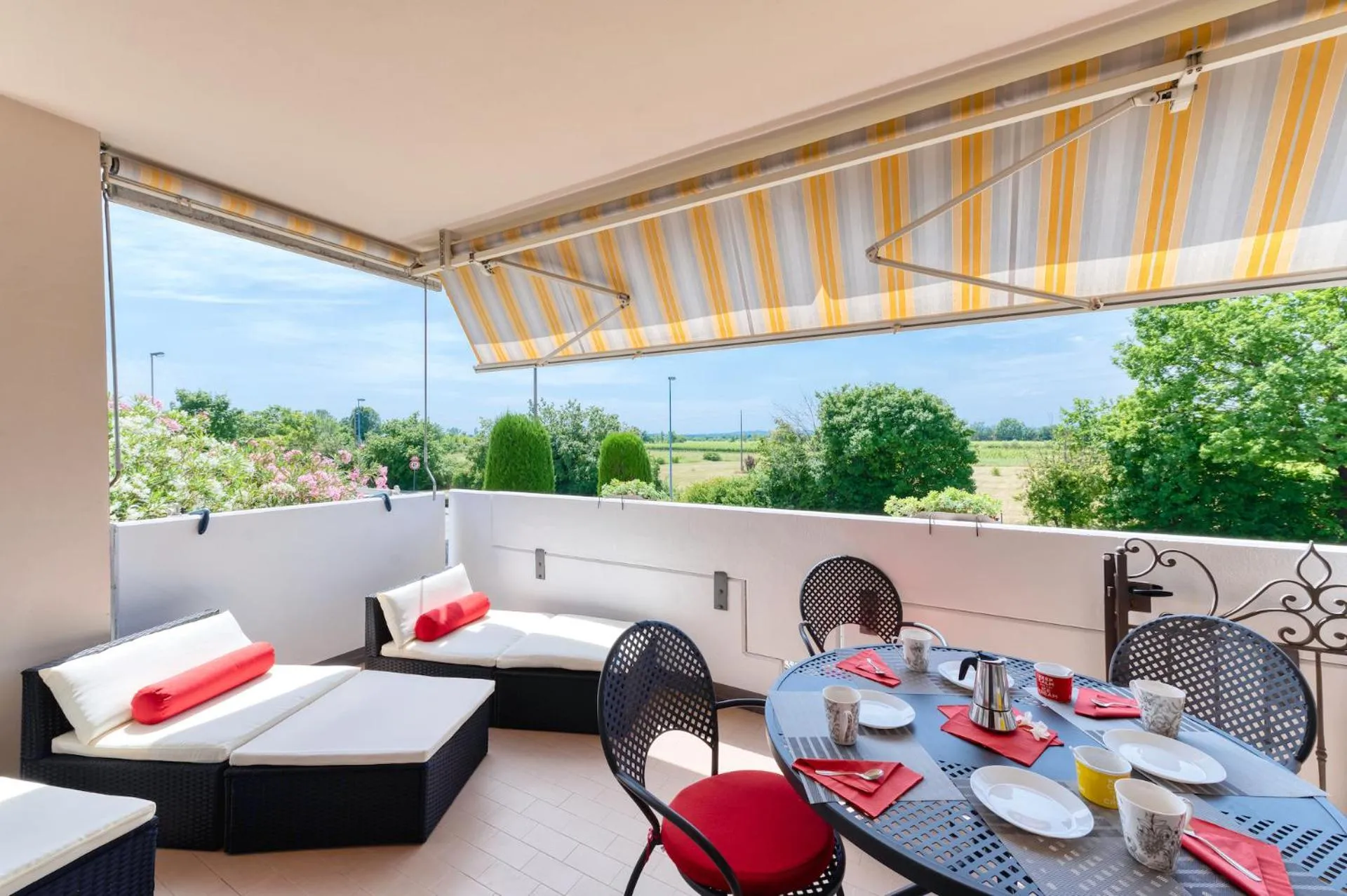 Property building in Wolf House - Sirmione Holiday
