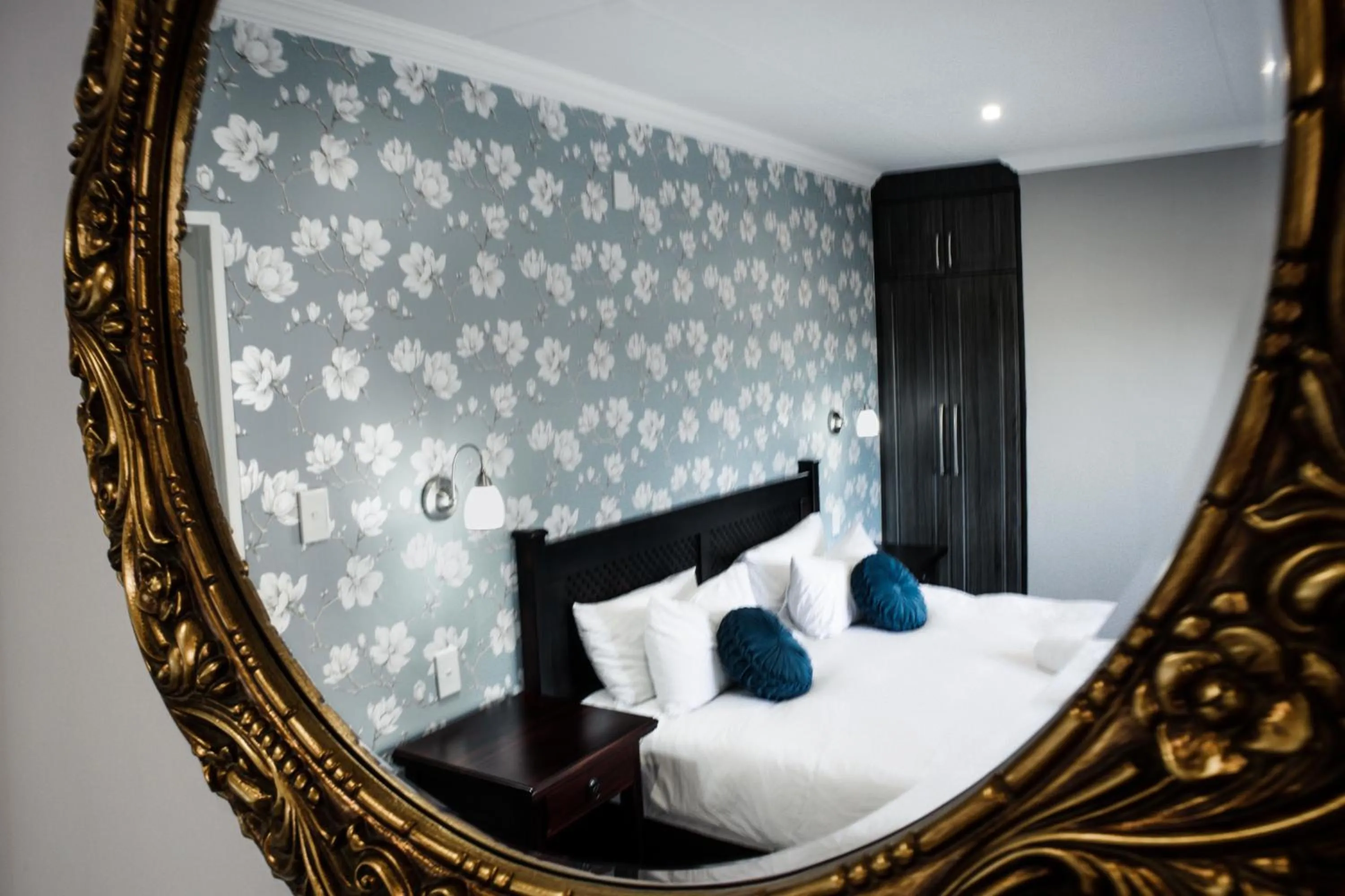 Bed in Pinehaven Bed and Breakfast