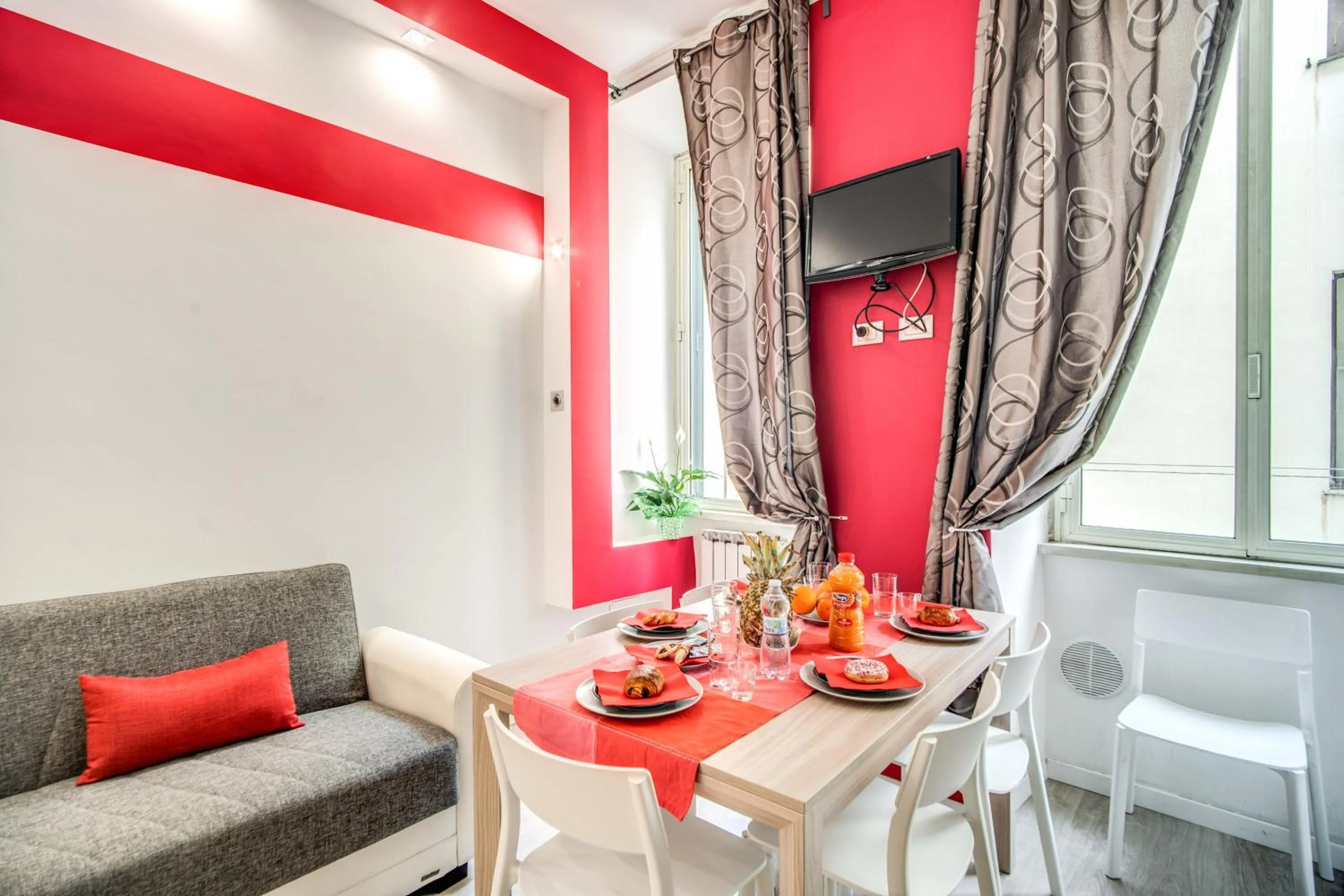 ROYAL VATICAN SUITES