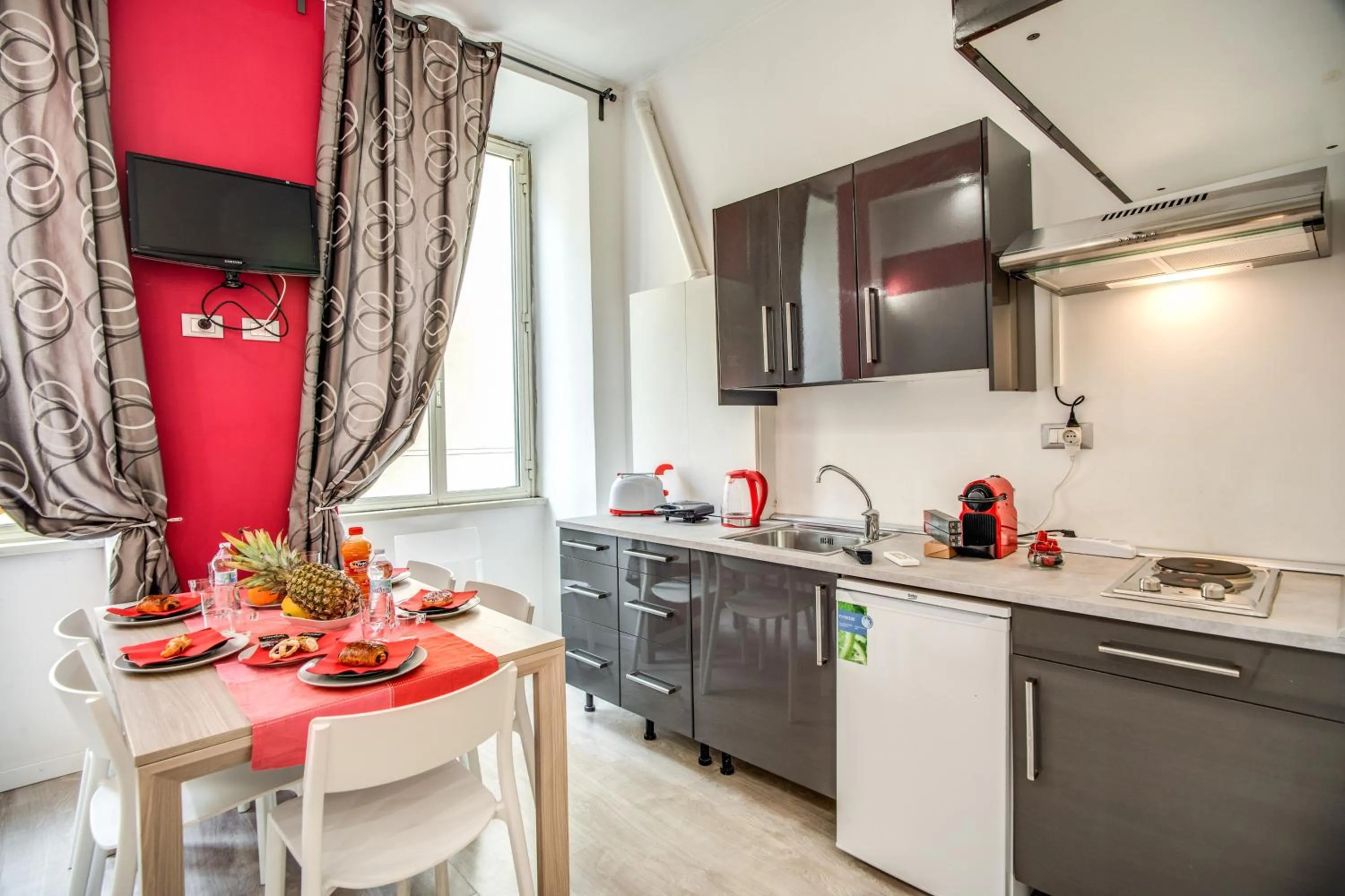 ROYAL VATICAN SUITES