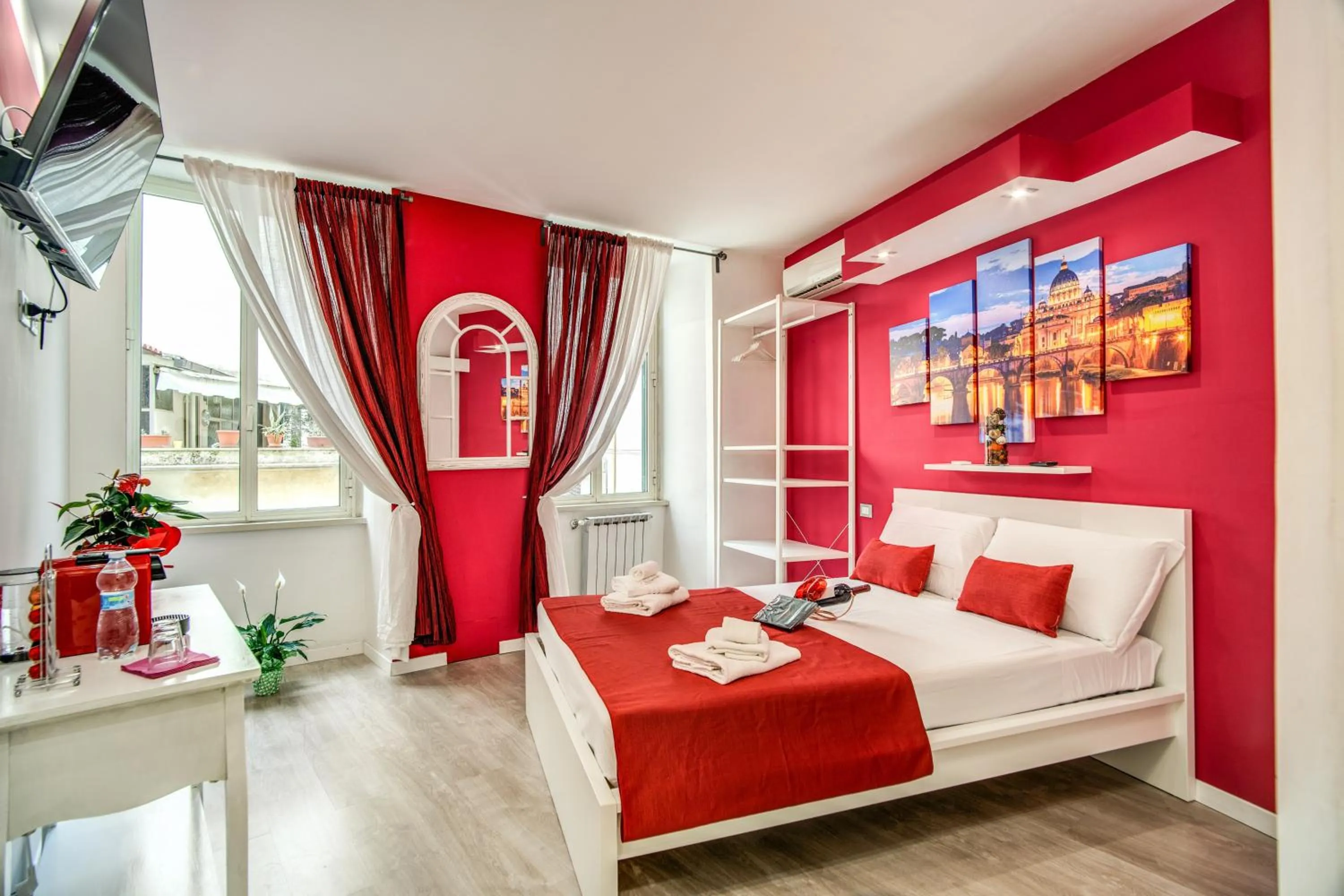 Bed in ROYAL VATICAN SUITES