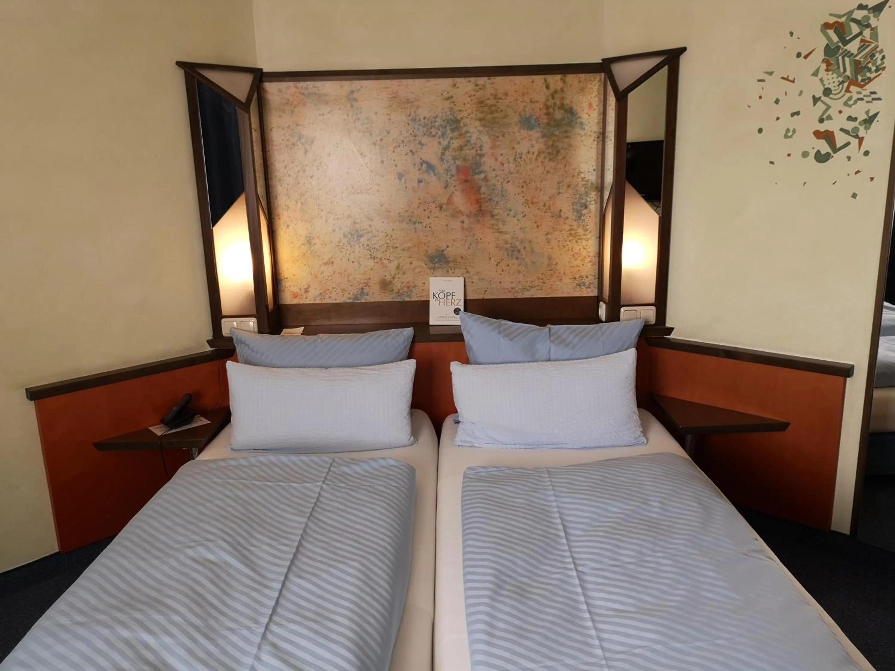 Photo of the whole room, Bed in Main Hotel Eckert 3-Sterne Superior