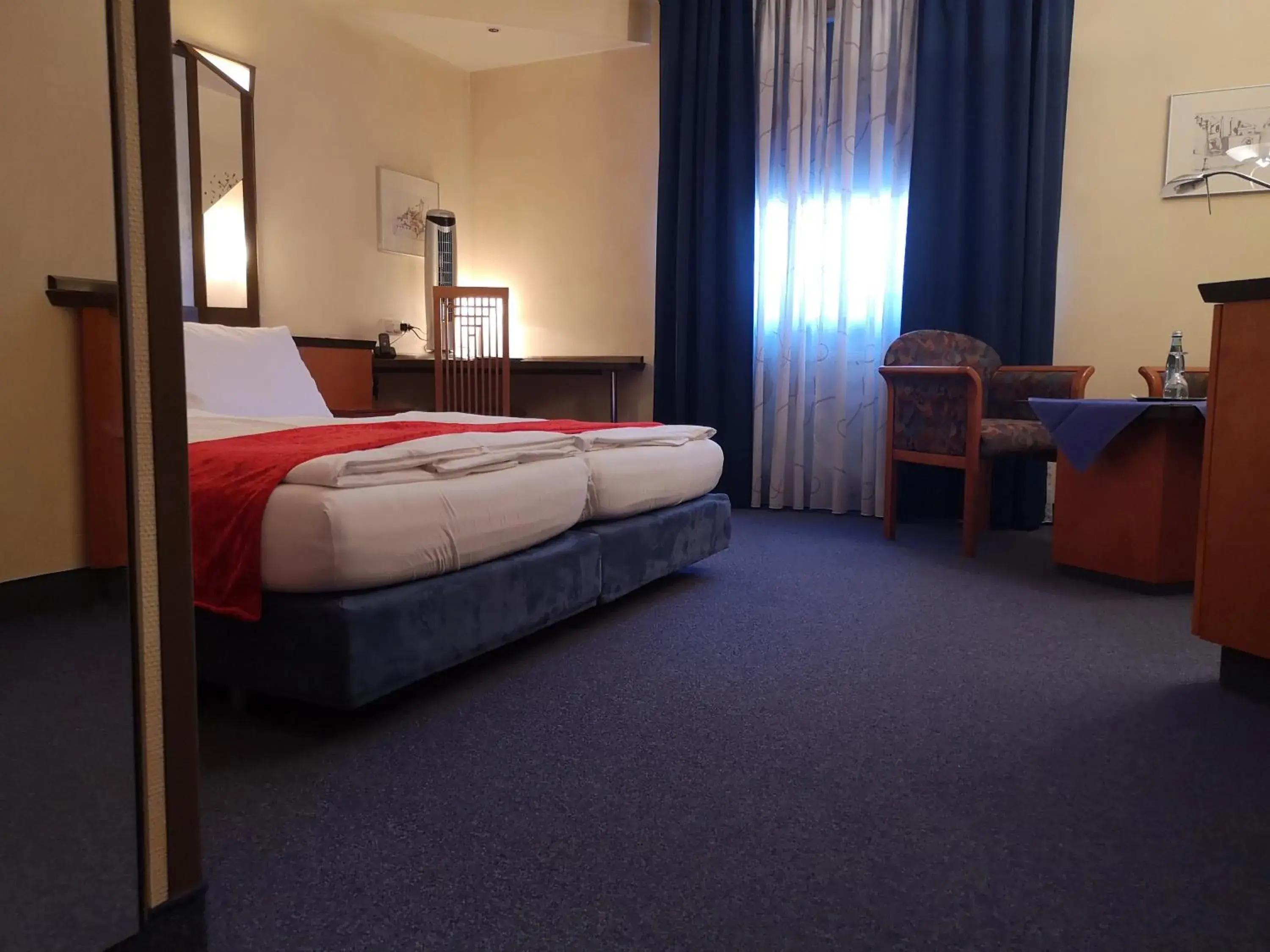 Double Room - single occupancy in Main Hotel Eckert 3-Sterne Superior Double Room - single occupancy in Main Hotel Eckert 3-Sterne Superior