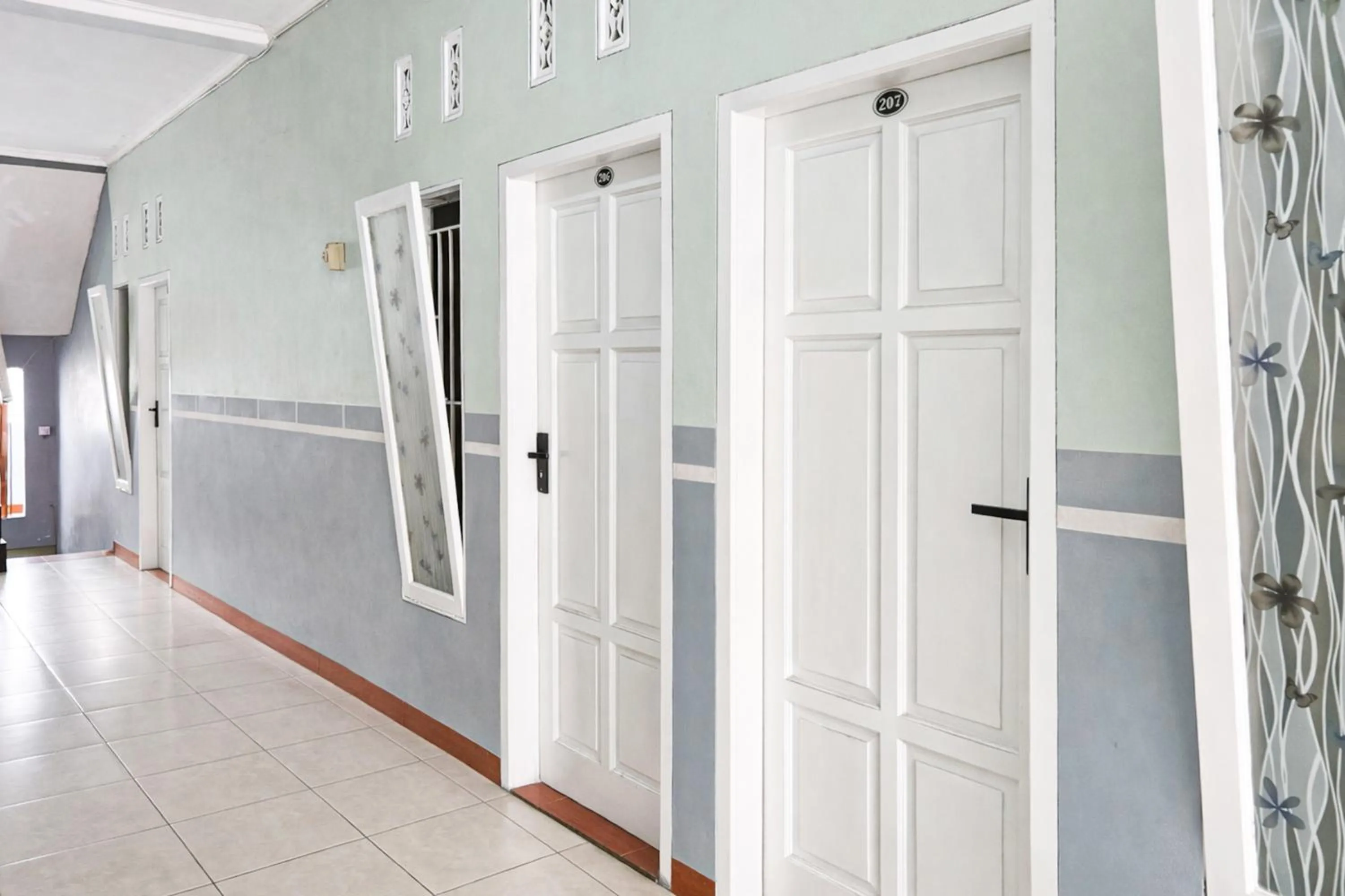 Property building in RedDoorz Syariah at Cimahi