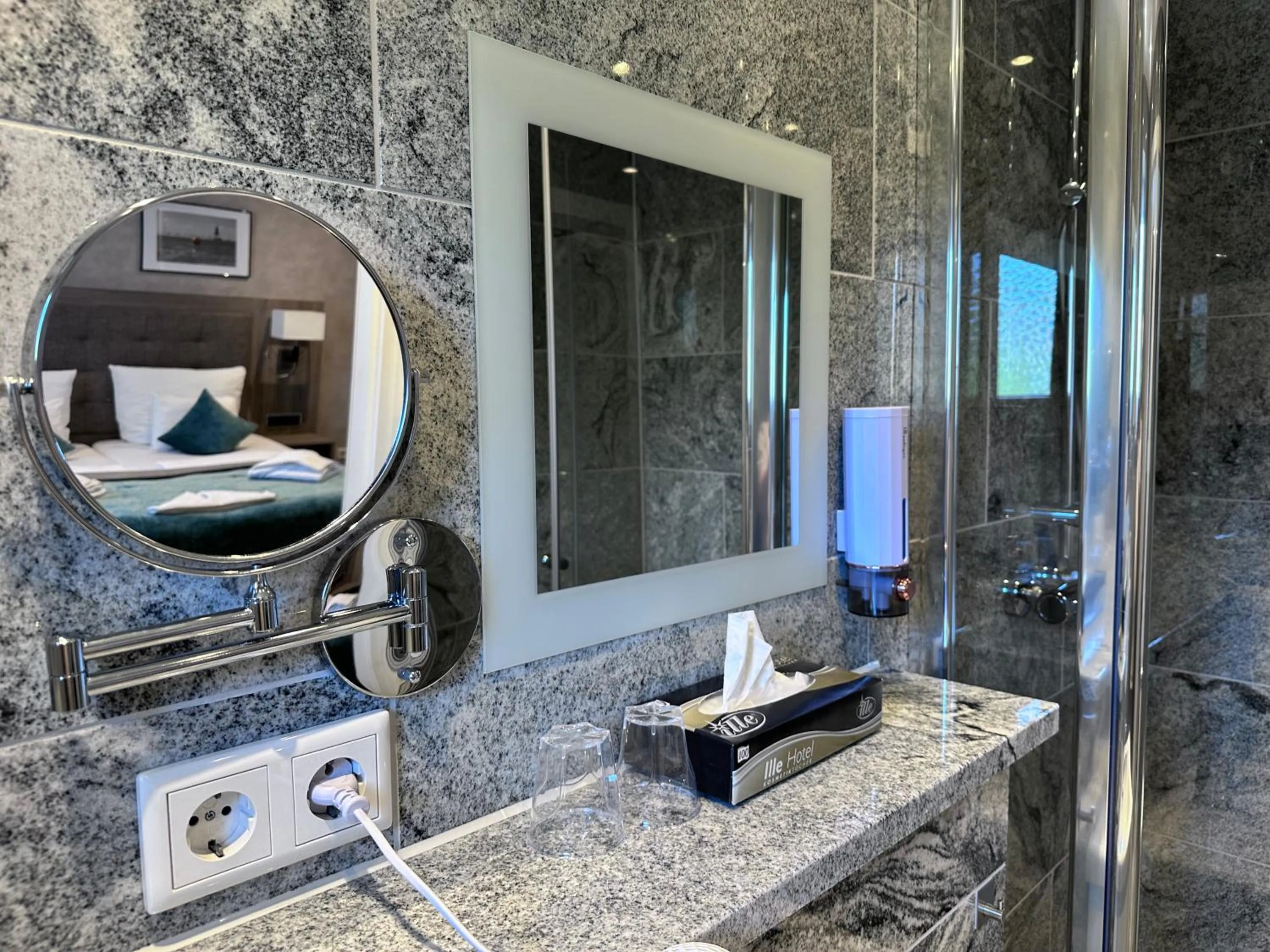 Bathroom in Mertinkus Nordseehotel