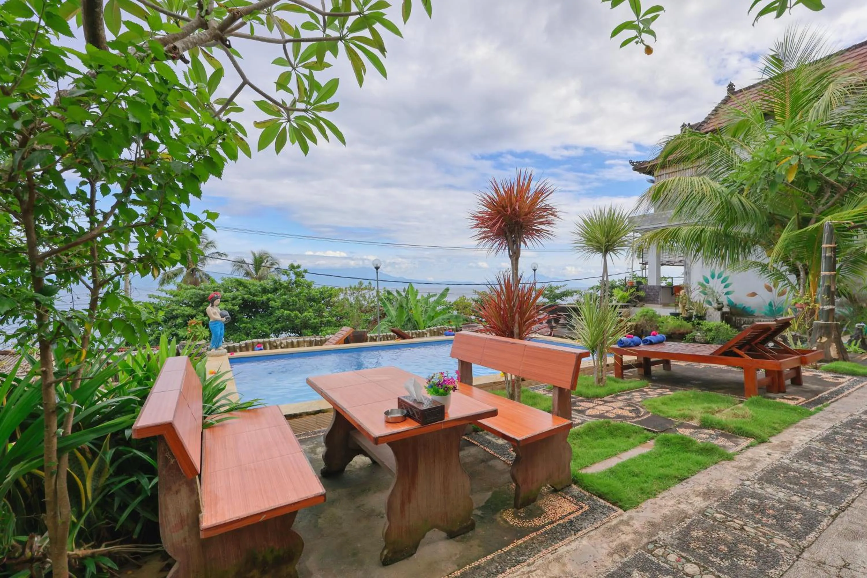 Pool view in Bagus Cottage