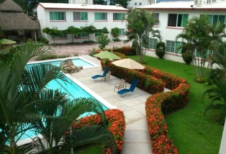 Garden in Hotel Parotas Manzanillo