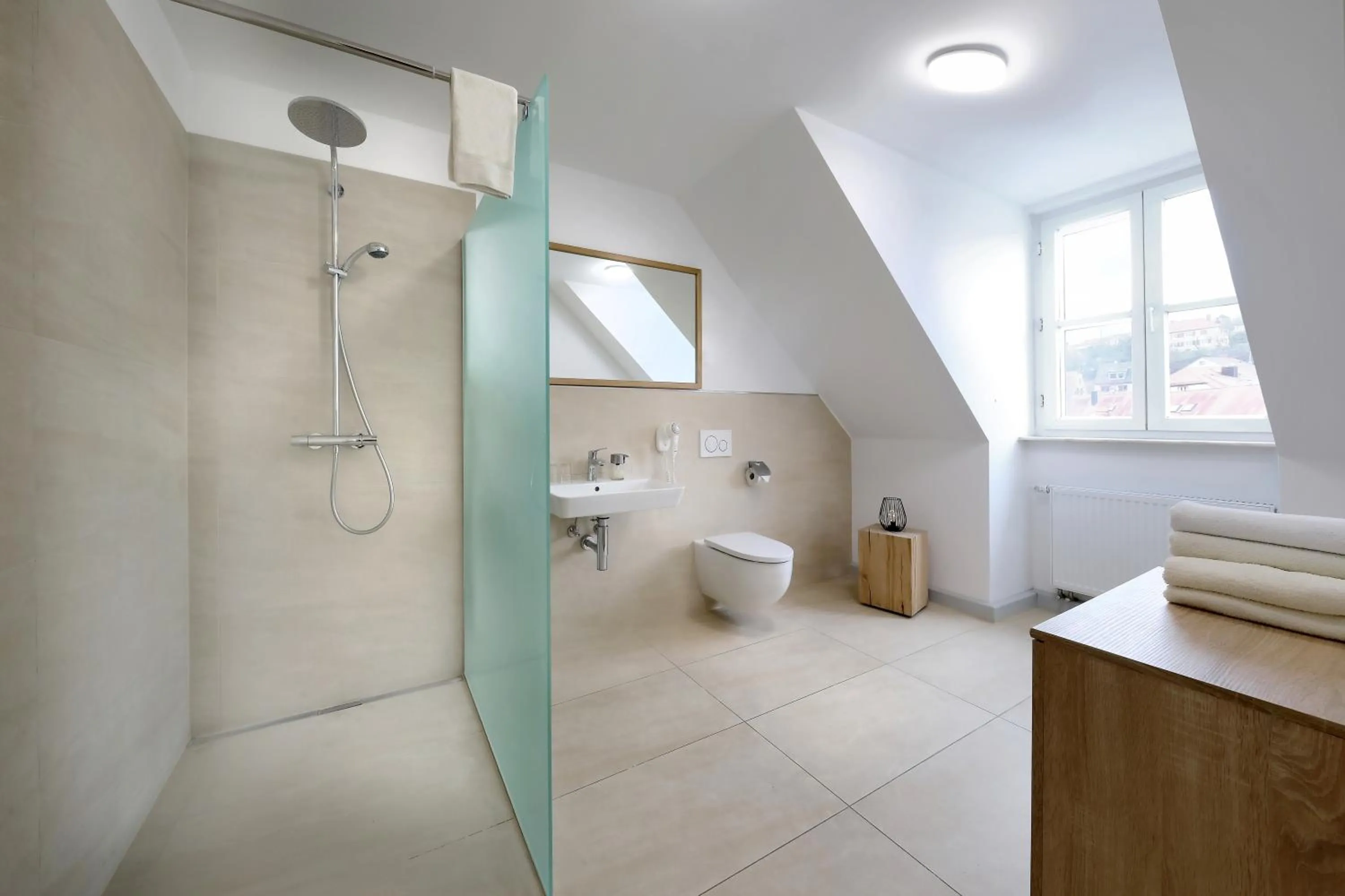 Shower in Hotel Müller Café & Wein - Mondholzhotel