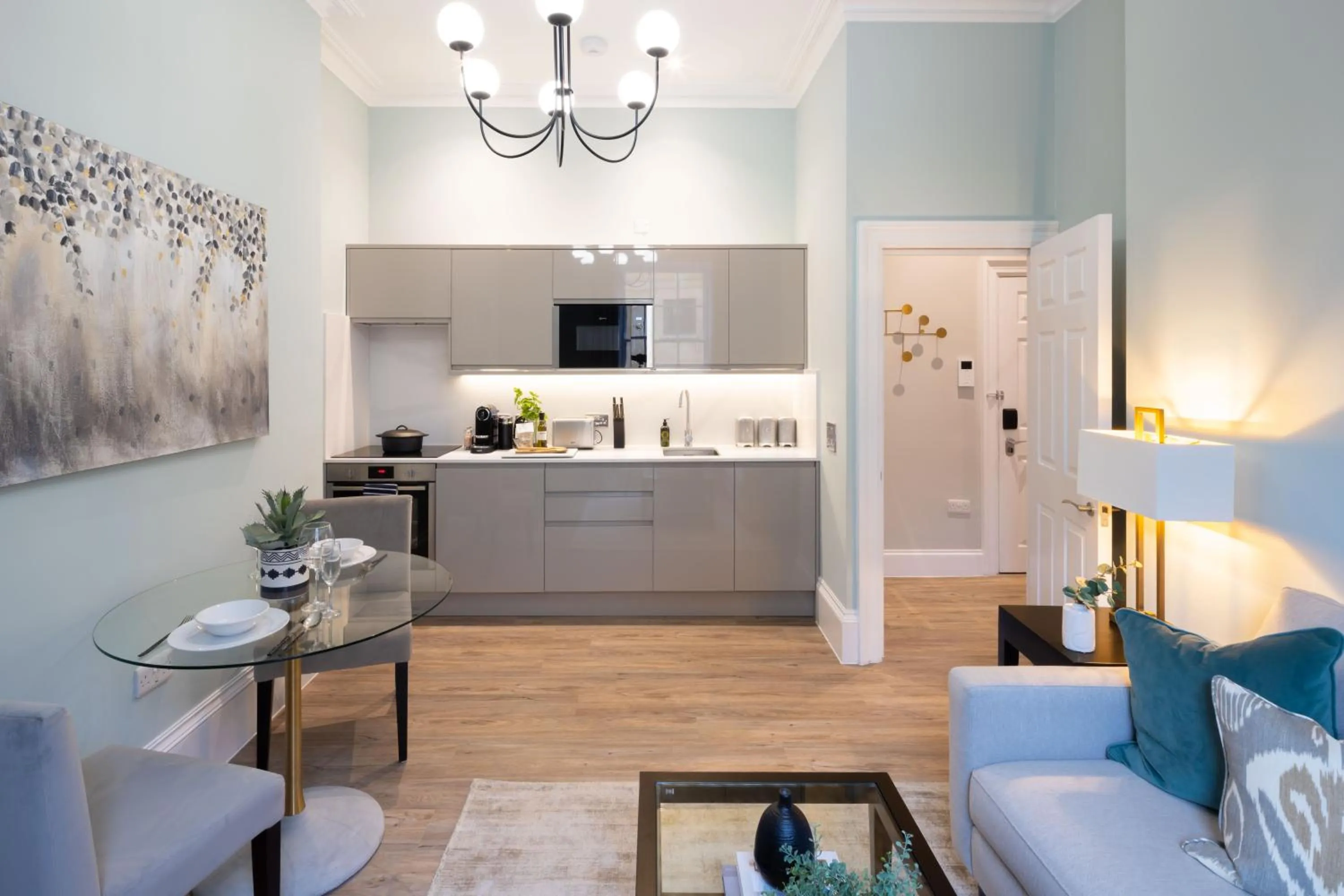 Kitchen or kitchenette in Redmayne House - Urban Apartments