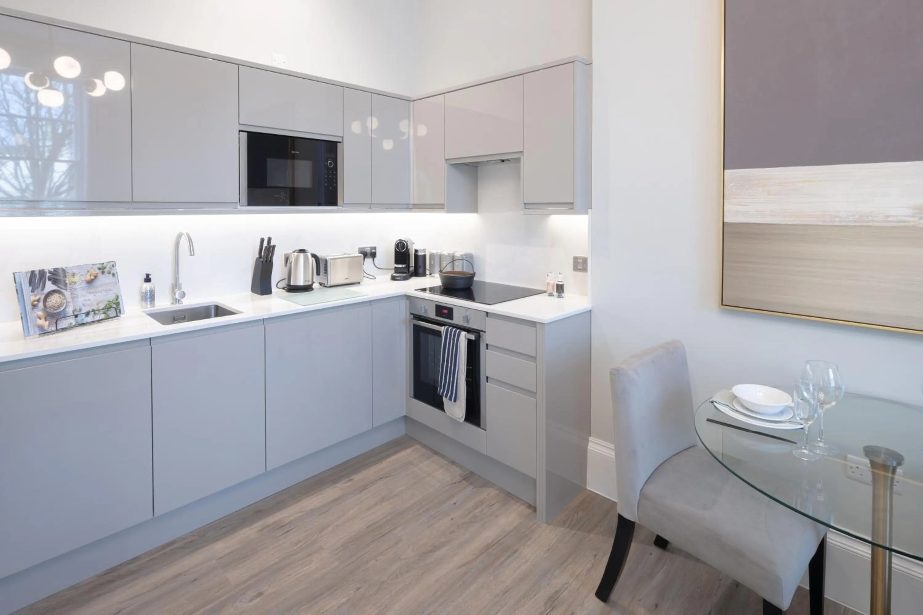 Coffee/tea facilities in Redmayne House - Urban Apartments