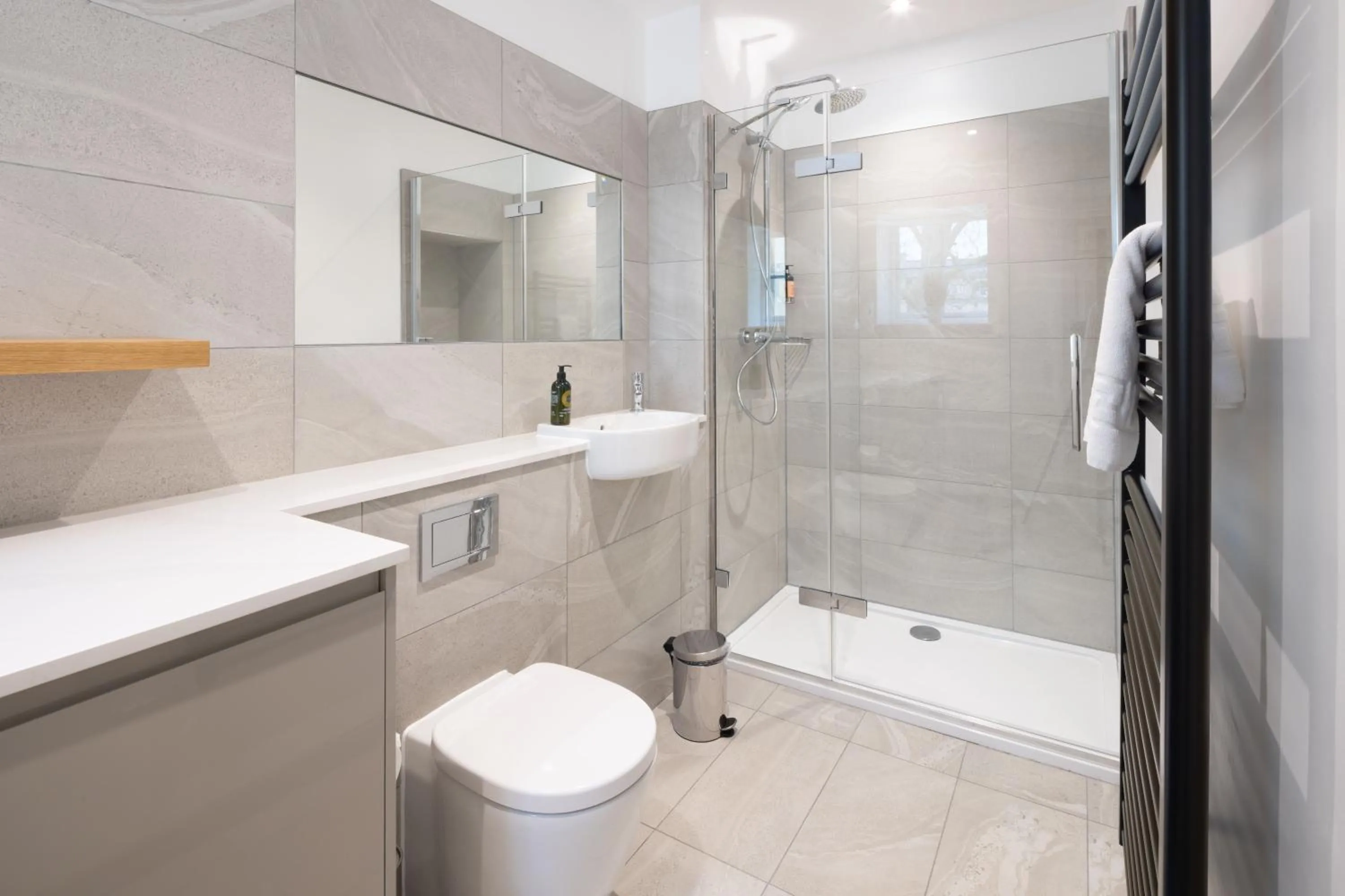 Shower in Redmayne House - Urban Apartments