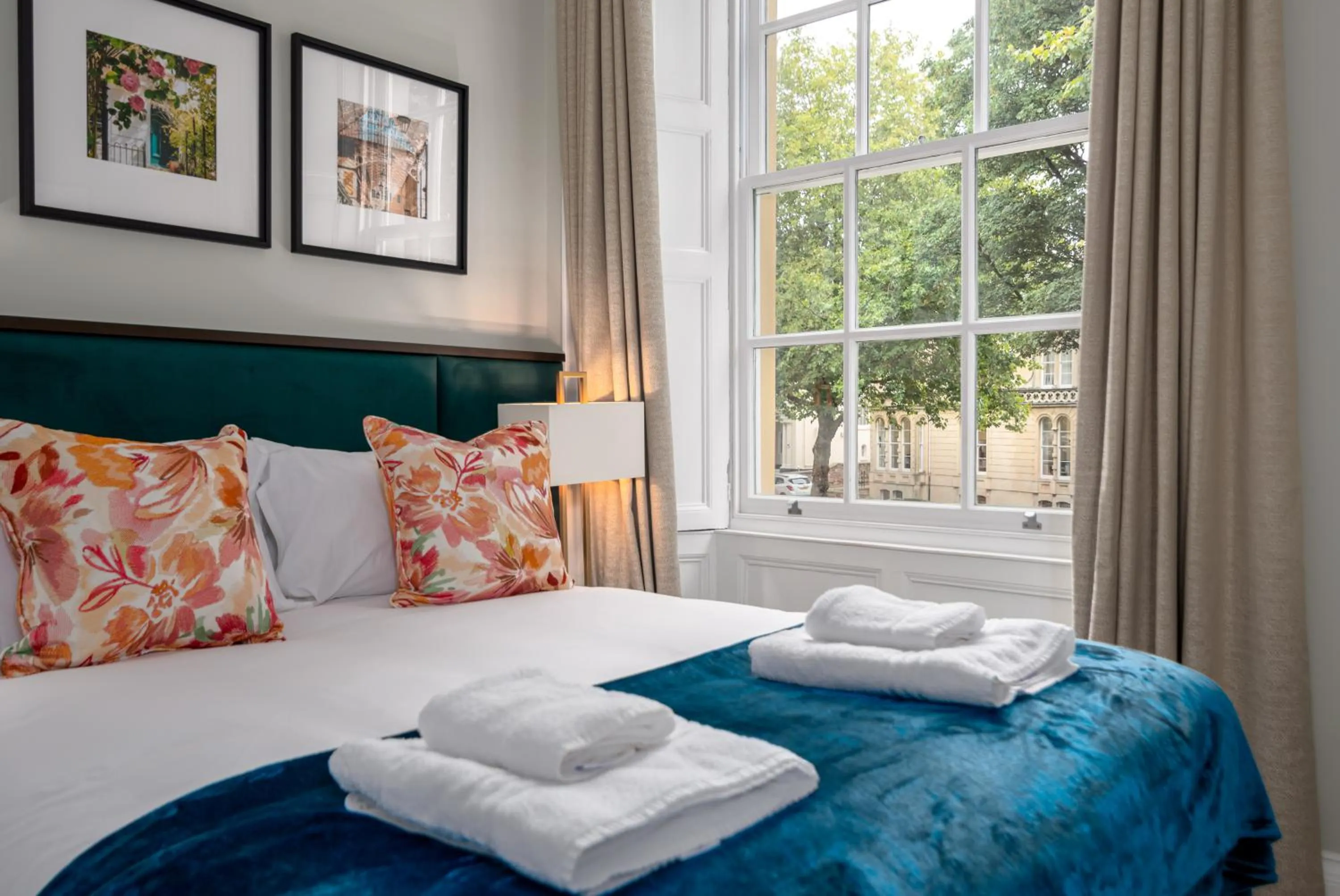 Bed in Redmayne House - Urban Apartments