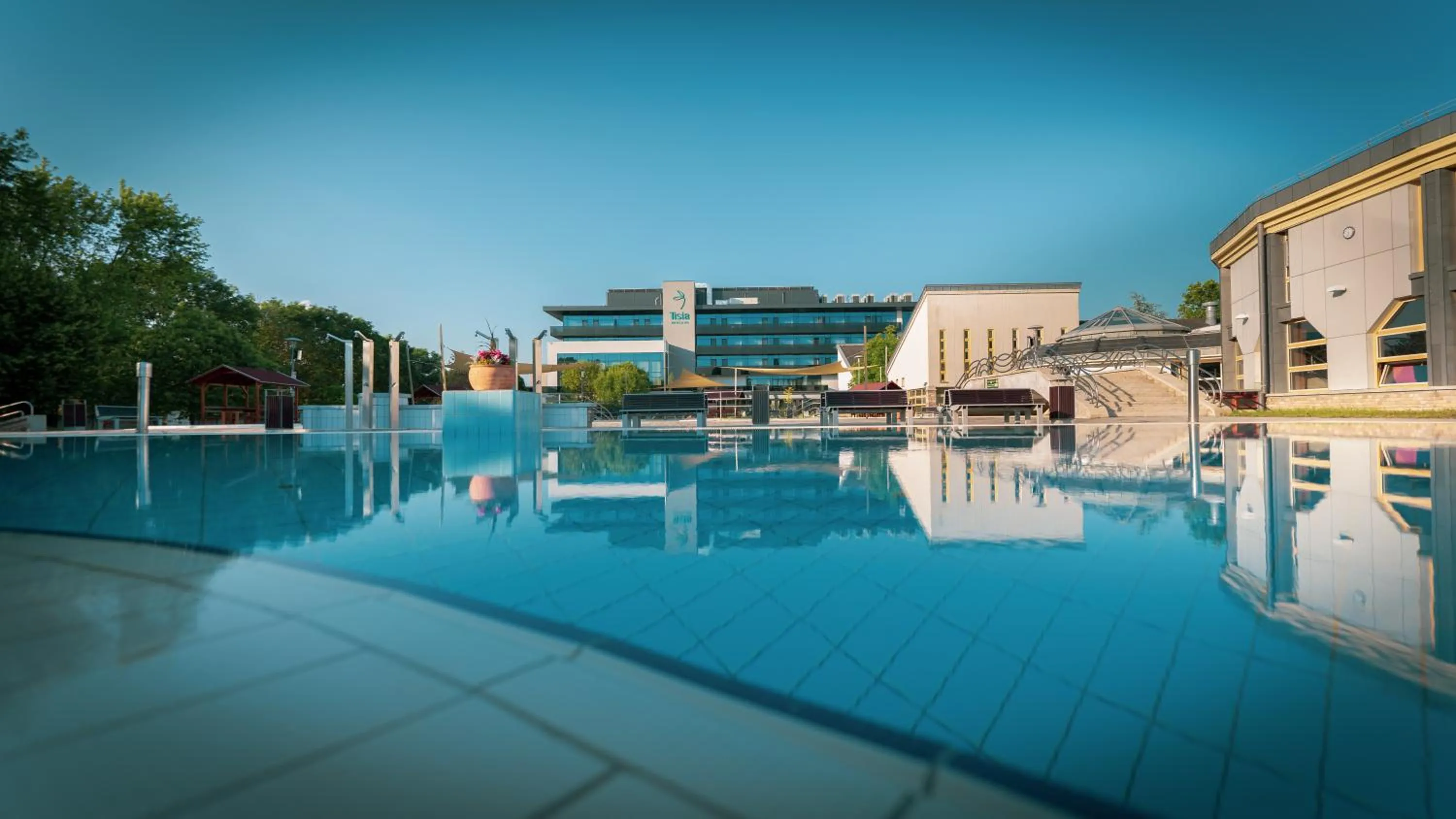 Swimming pool in Tisia Hotel & Spa