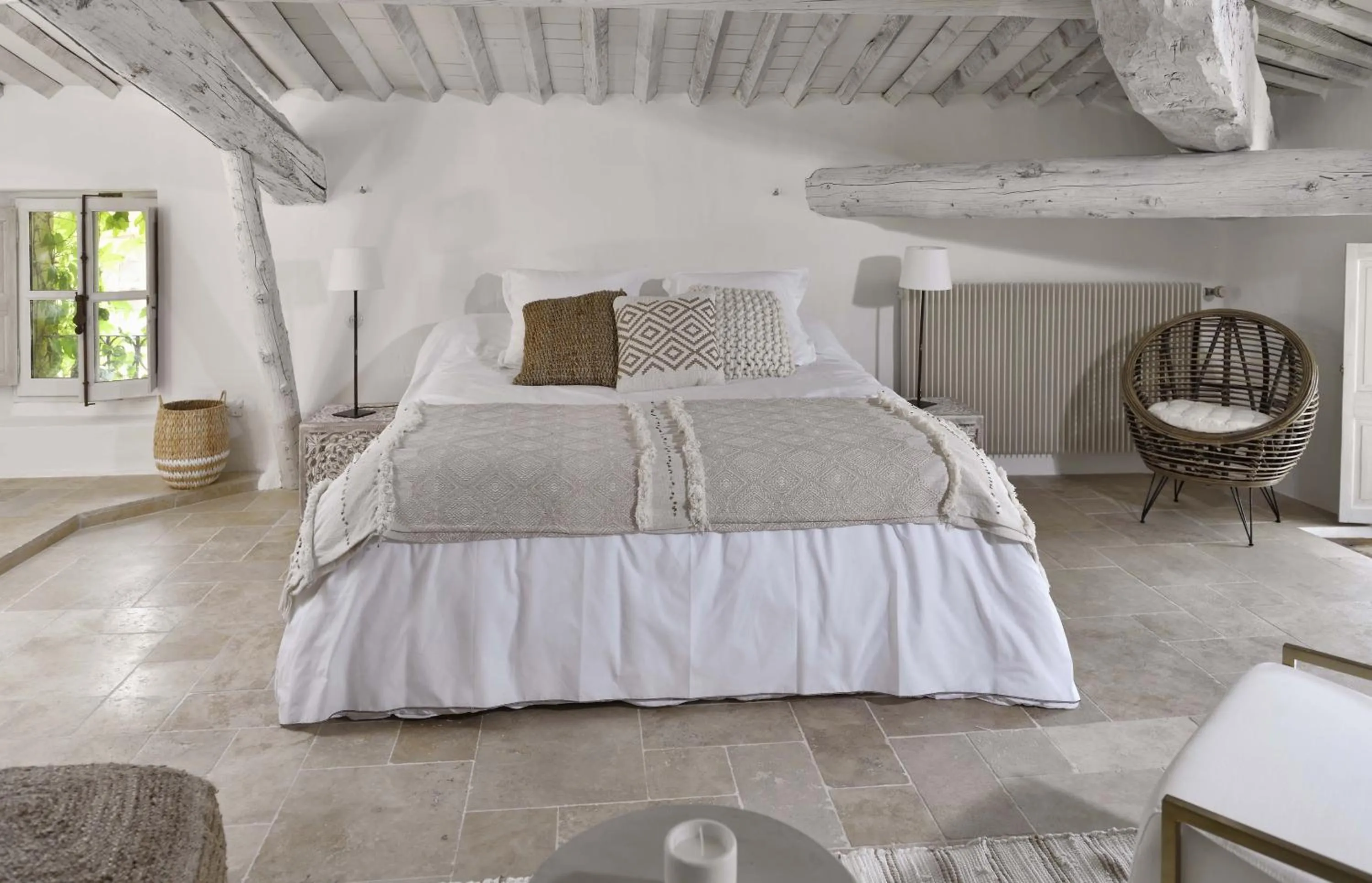 Bed in La Maison de Lourmarin