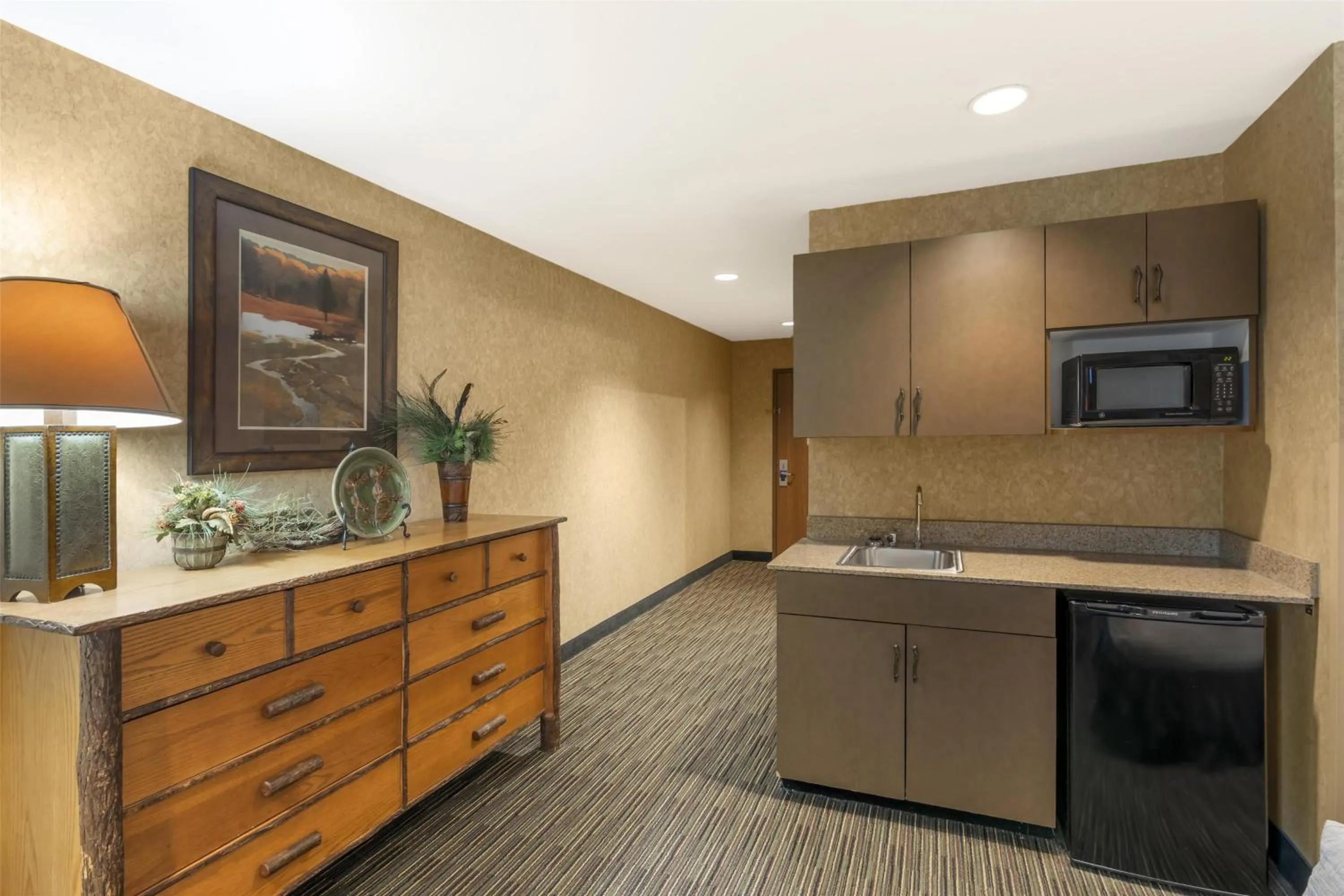 Bedroom in Best Western Plus Kelly Inn and Suites