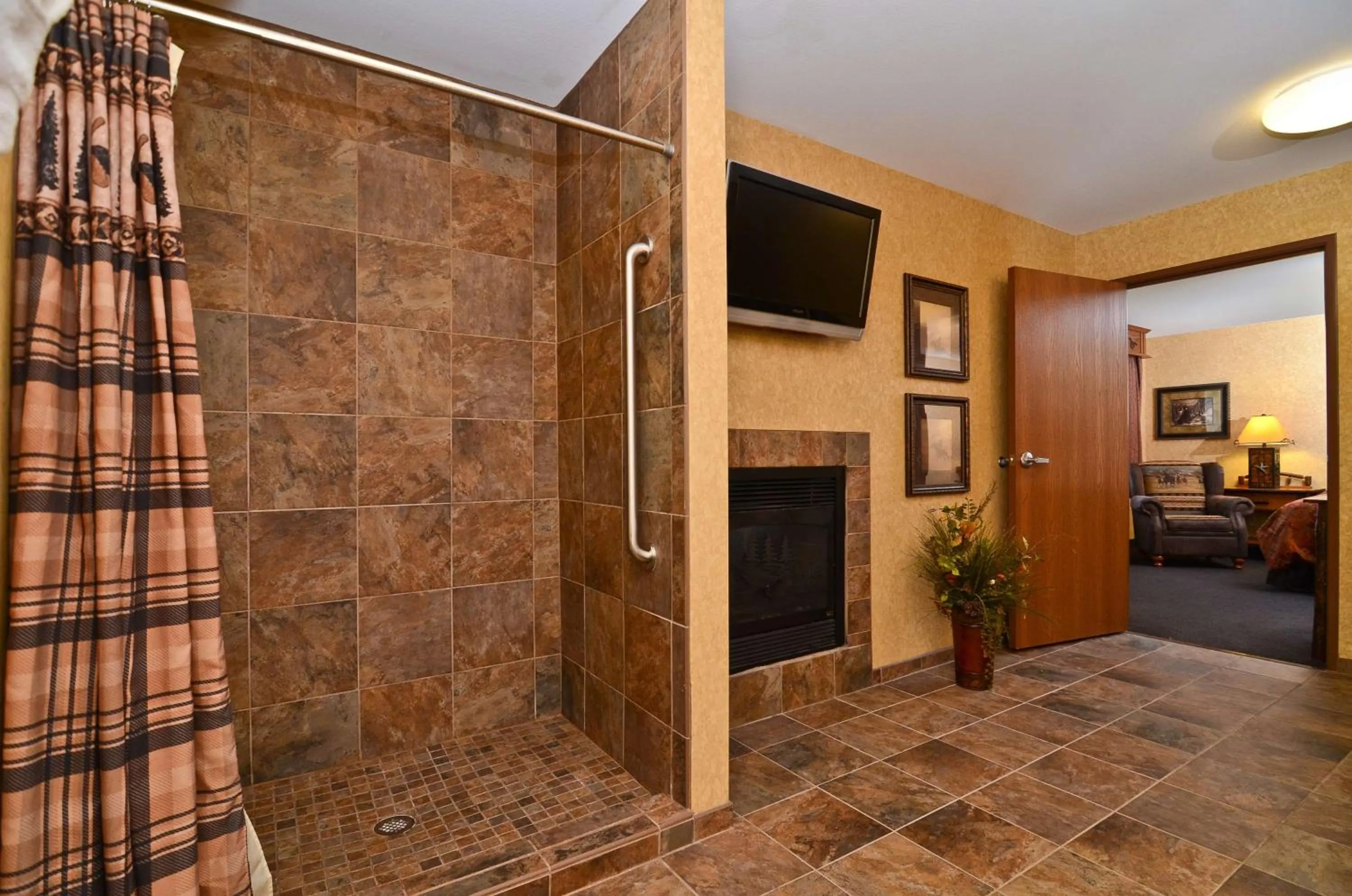 Bathroom in Best Western Plus Kelly Inn and Suites