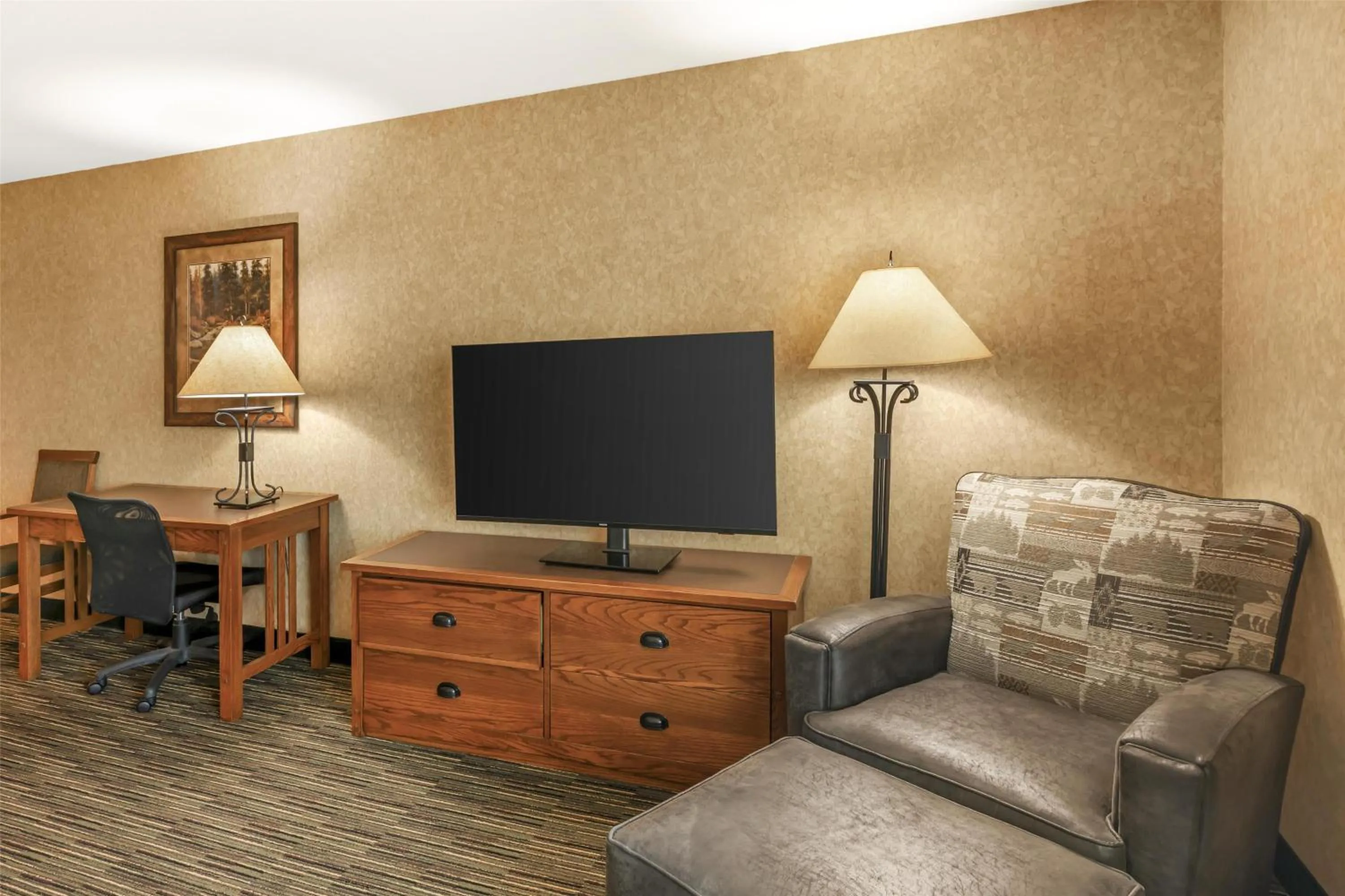 Bedroom in Best Western Plus Kelly Inn and Suites