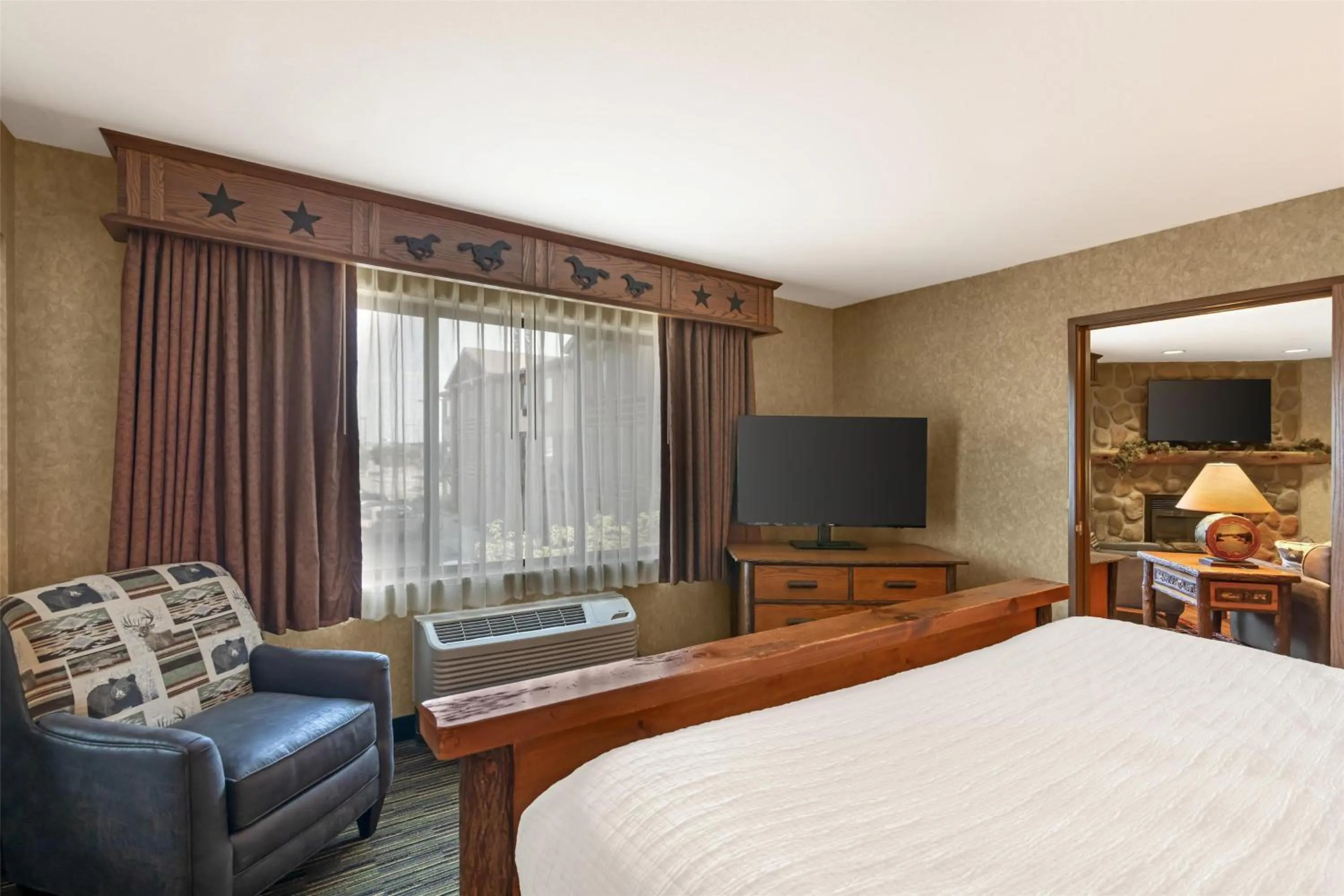 Bedroom, Bed in Best Western Plus Kelly Inn and Suites