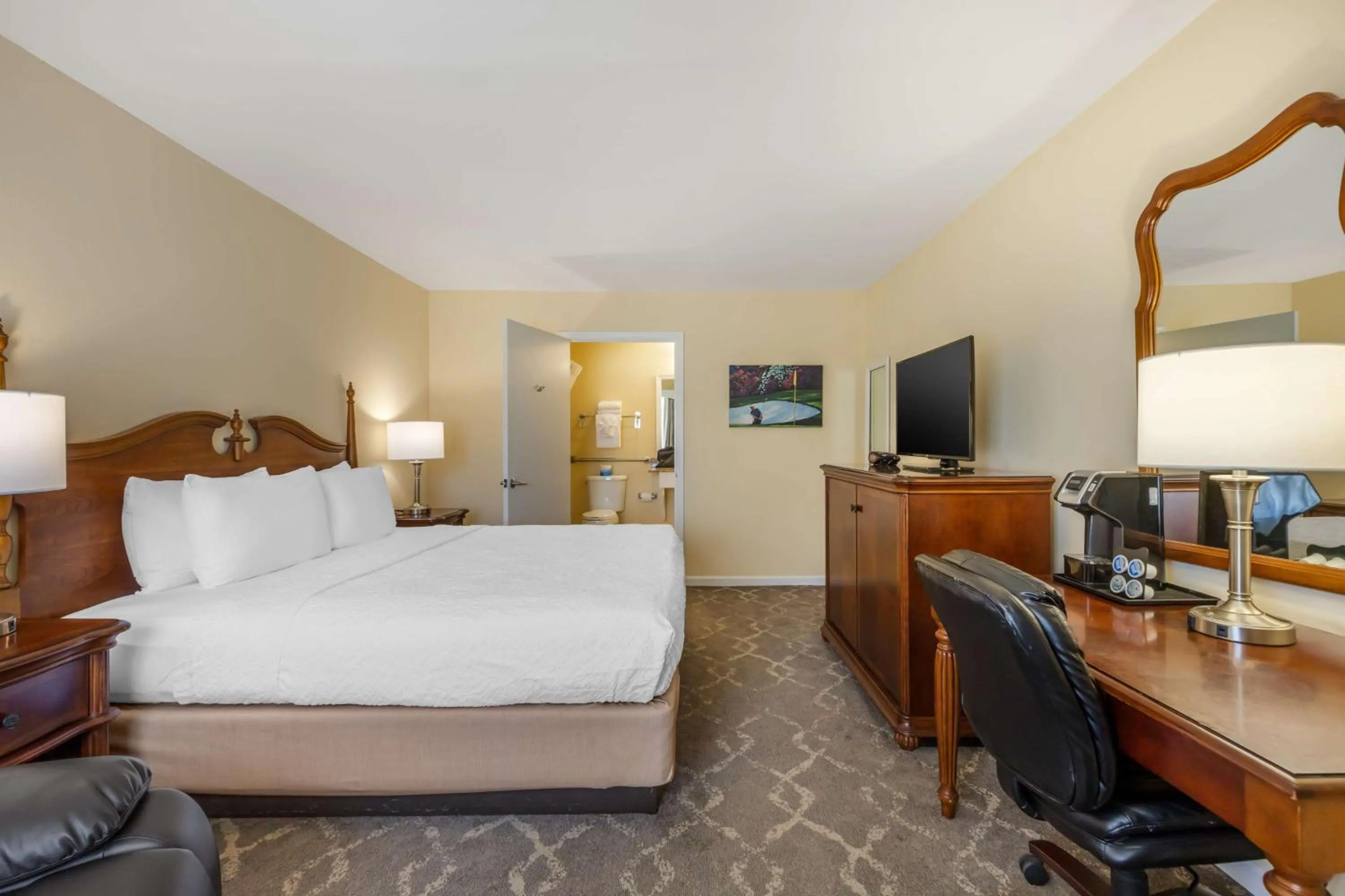 Bedroom, Bed in Best Western PLUS Santee Inn