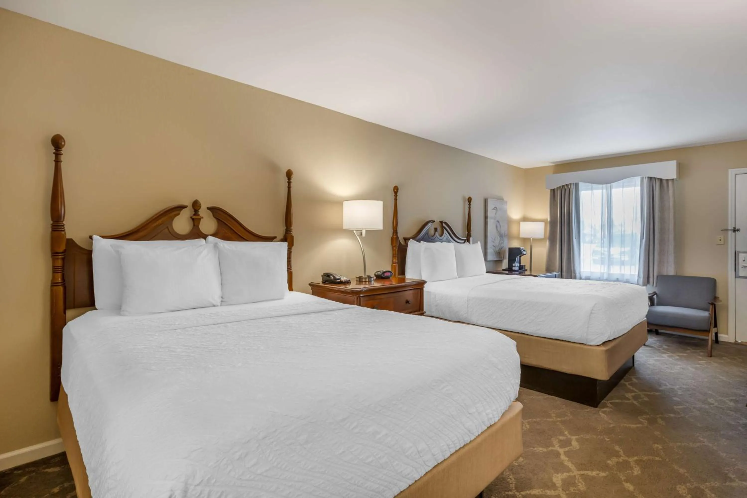 Bedroom, Bed in Best Western PLUS Santee Inn