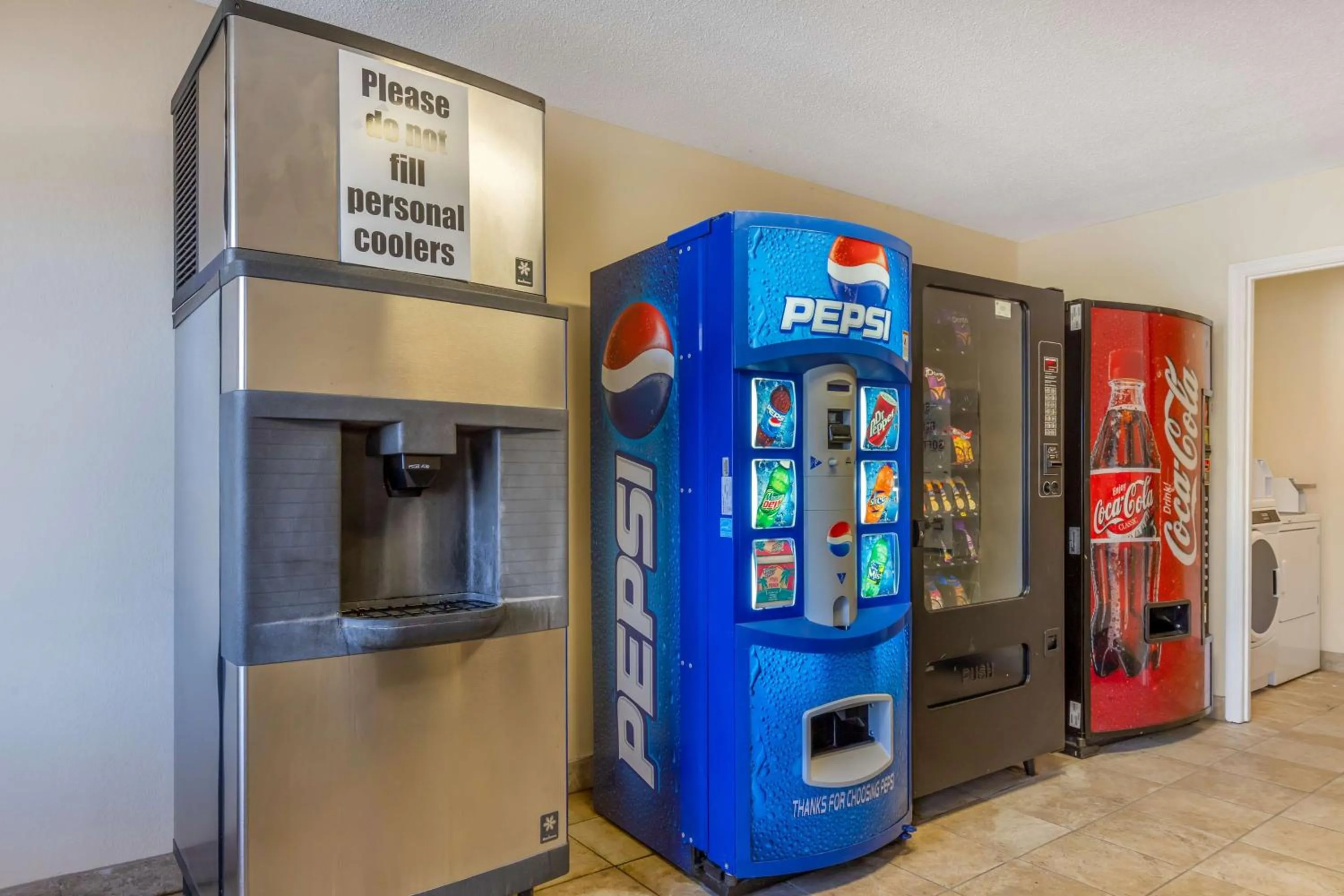 Property building in Best Western PLUS Santee Inn