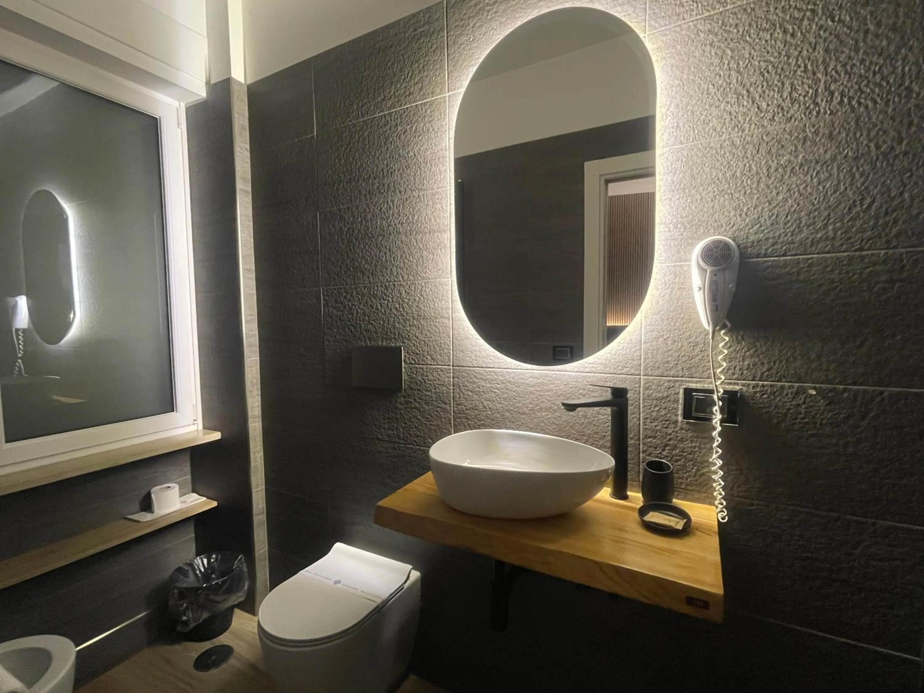 Toilet in Pompeii Central Home