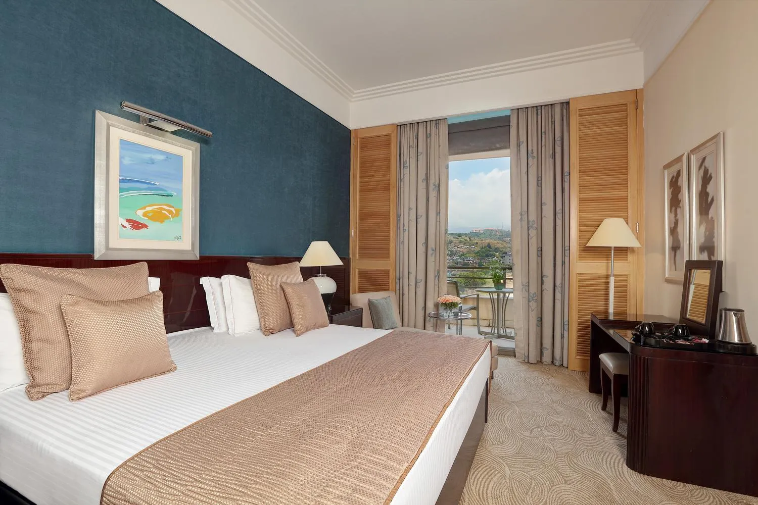 Bed in Le Royal Hotel - Beirut