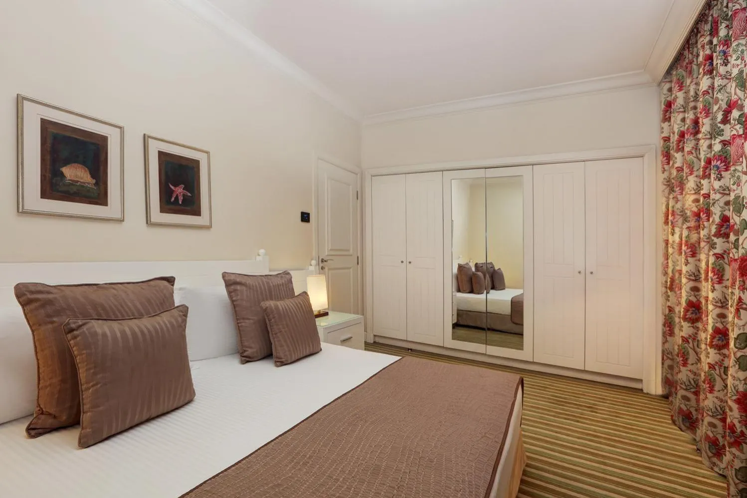 Bed in Le Royal Hotel - Beirut