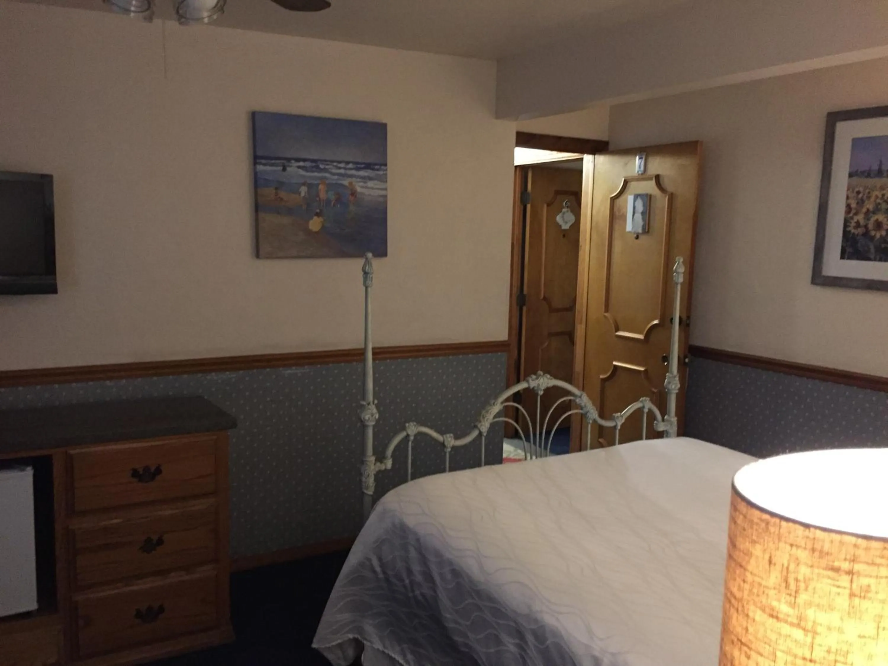 Bedroom, Bed in Catalina Island Seacrest Inn